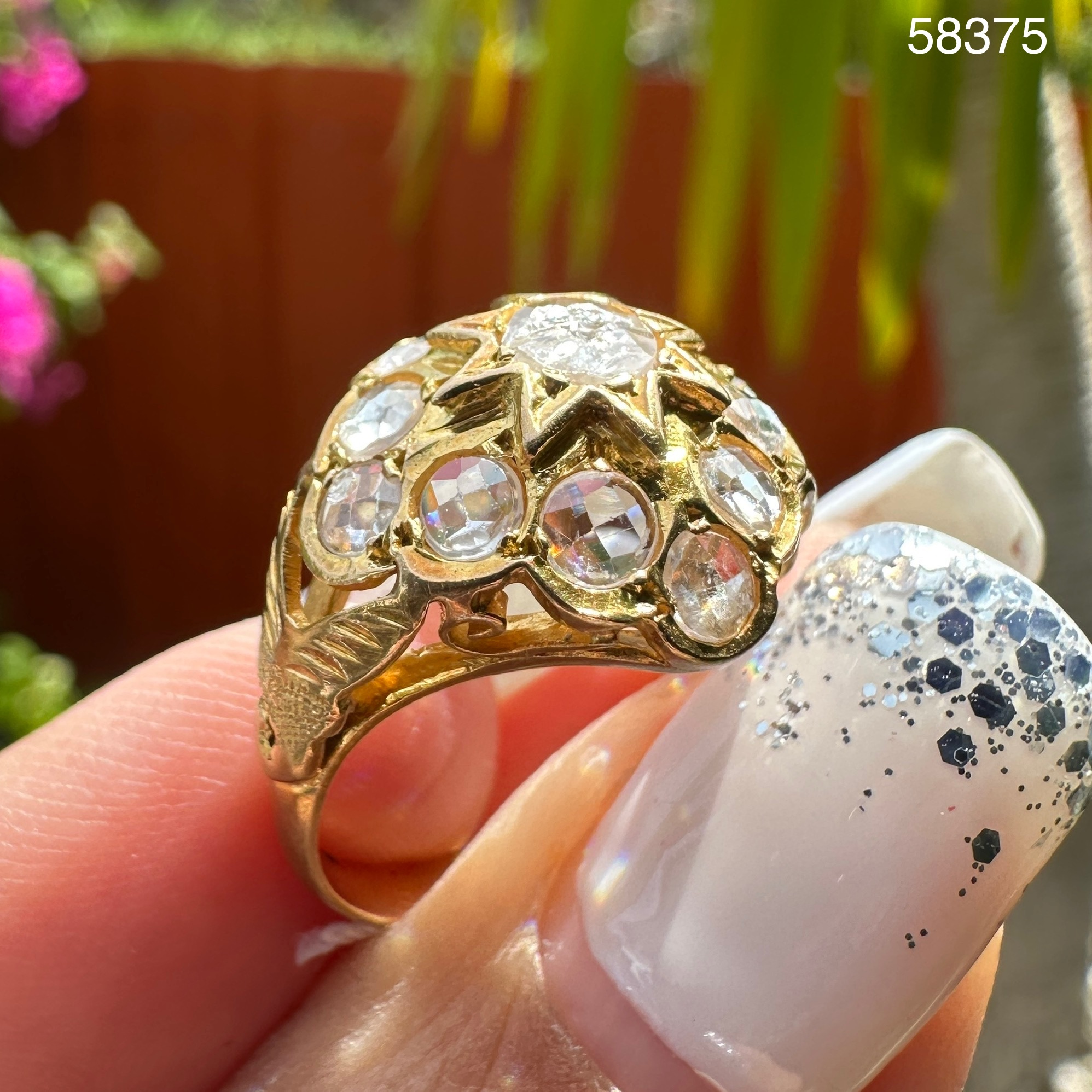 รหัส 58375 แหวน เพชรลูกโลก กระจุกดอกไม้ ทอง90 งานเก่า หลุดจำนำ สวยมาก นน. 4.60 g