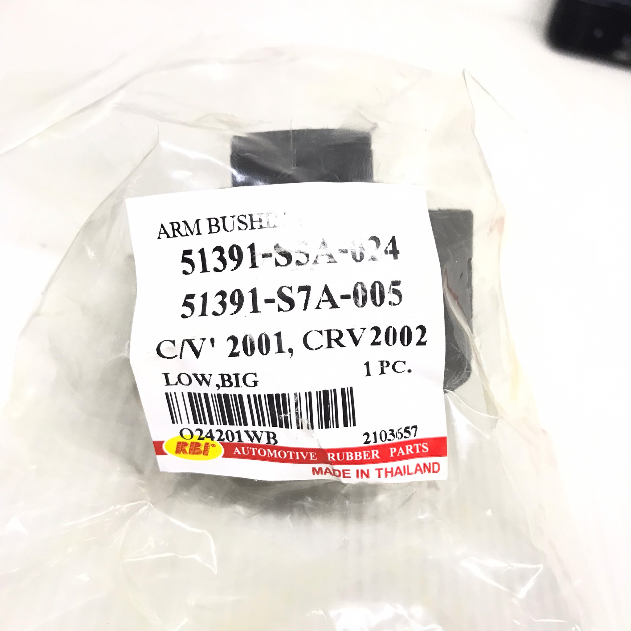 (1ตัว) บู๊ชปีกนก HONDA ตัวล่าง ตัวใหญ่ CIVIC DIMENSION / ES ปี 2001-2005 / CR-V ปี 2002 (G2) ตัว ล่าง ฮอนด้า ซีวิค ไดเมนชั่น / LOWER / BIG ARM BUSHING ยี่ห้อ RBI เบอร์ 51391-S5A-024 / 51391-S7A-005 / O24201WB