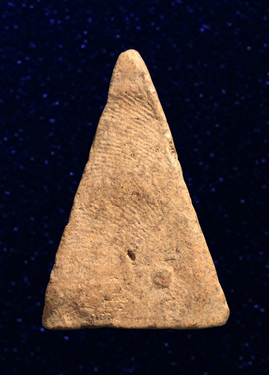 พระนางพญา เข่าโค้ง เนื้อผงพุทธคุณ