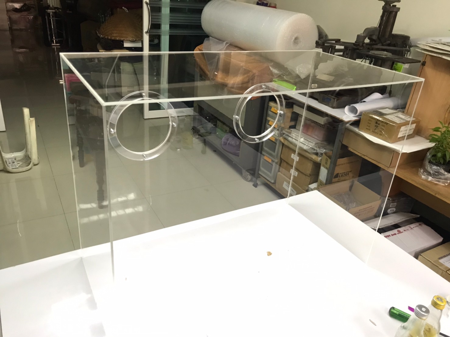 Acrylic Partition038