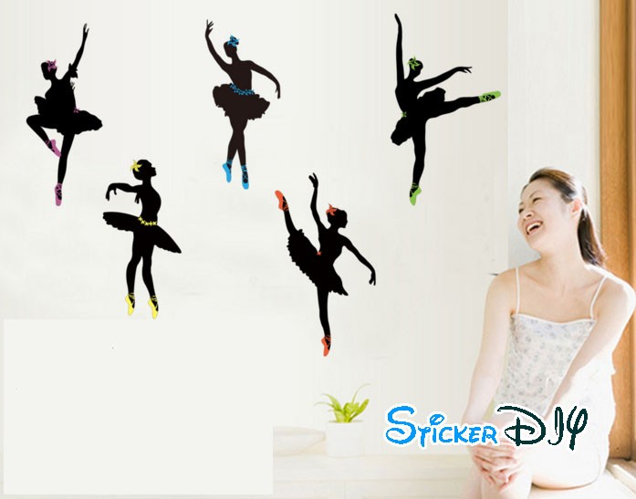 Transparent wall sticker สติ๊กเกอร์ติดผนัง นักบัลเล่ย์ (กว้าง120cm.xสูง110cm.)