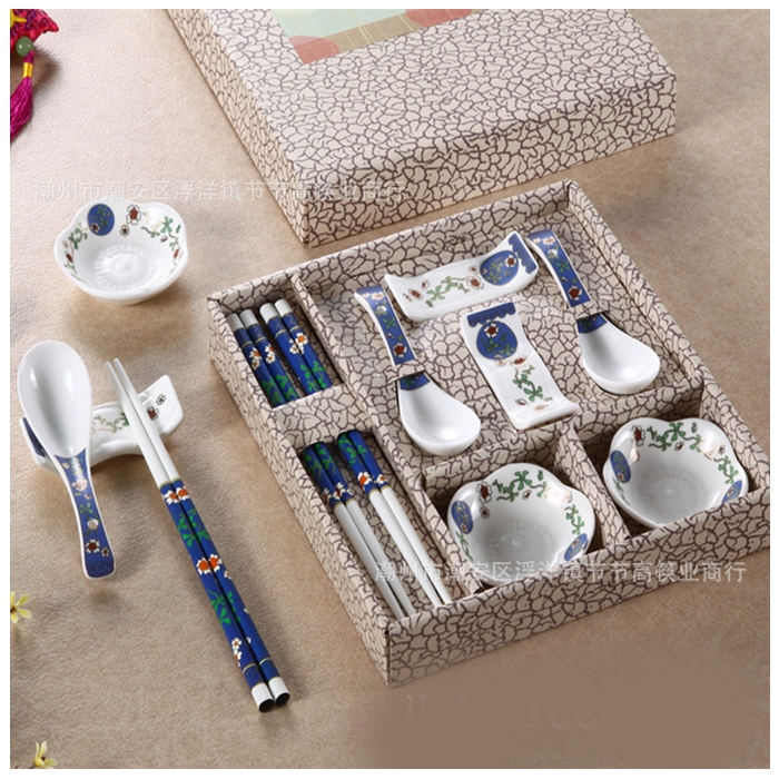 ชุดน้ำจิ้ม ชูชิ แพ็คกล่องสวยหรู พร้อมป้ายชื่อ