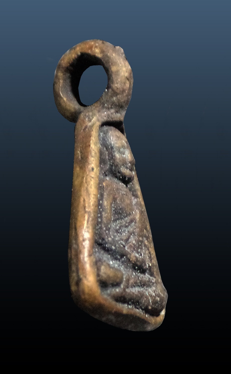 เหรียญหล่อ จอบเล็ก หลวงพ่อเงิน บางคลาน พิจิตร