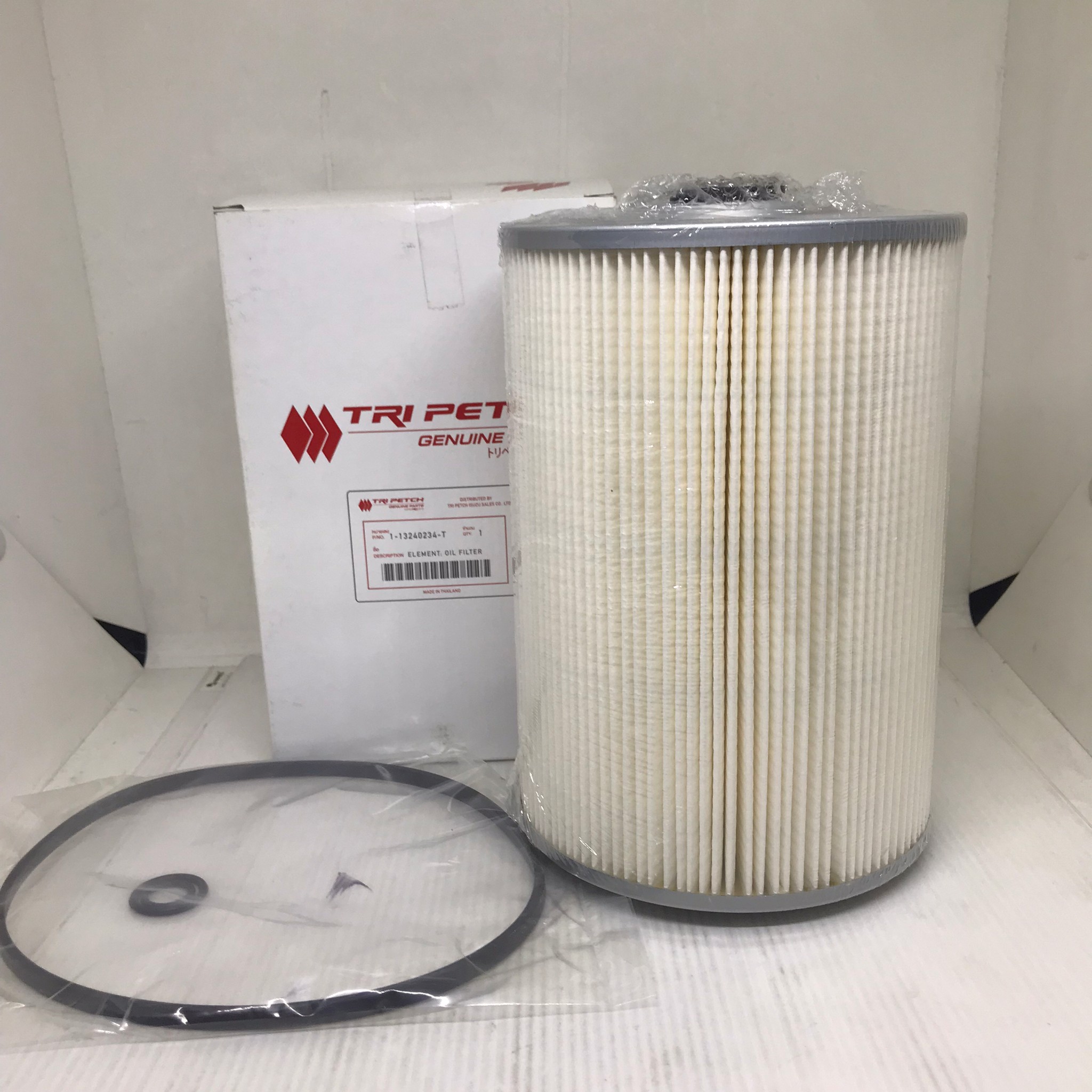 กรองเครื่อง ไส้ กรอง น้ำมันเครื่อง ไส้กรองน้ำมันเครื่อง ISUZU DECA 360 Commonrail / 10PE1 / 6WA1-T ขนาด 5"x7.5" อีซูซุ เดก้า ยี่ห้อ TRI PETCH เบอร์ 1-13240234-T / 113240234T / Oil Filter