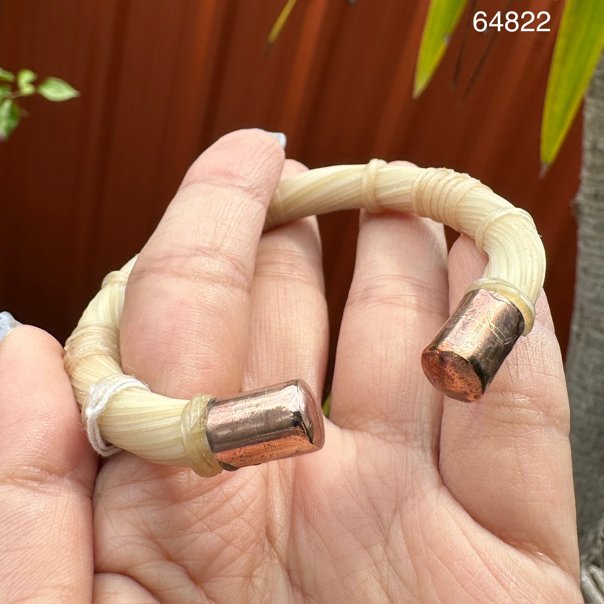 รหัส 64822 กำไล หางช้างเผือก ตัว C นาก40 ความกว้าง 5.50 x 6.00 ซม. นน. 25.21 g