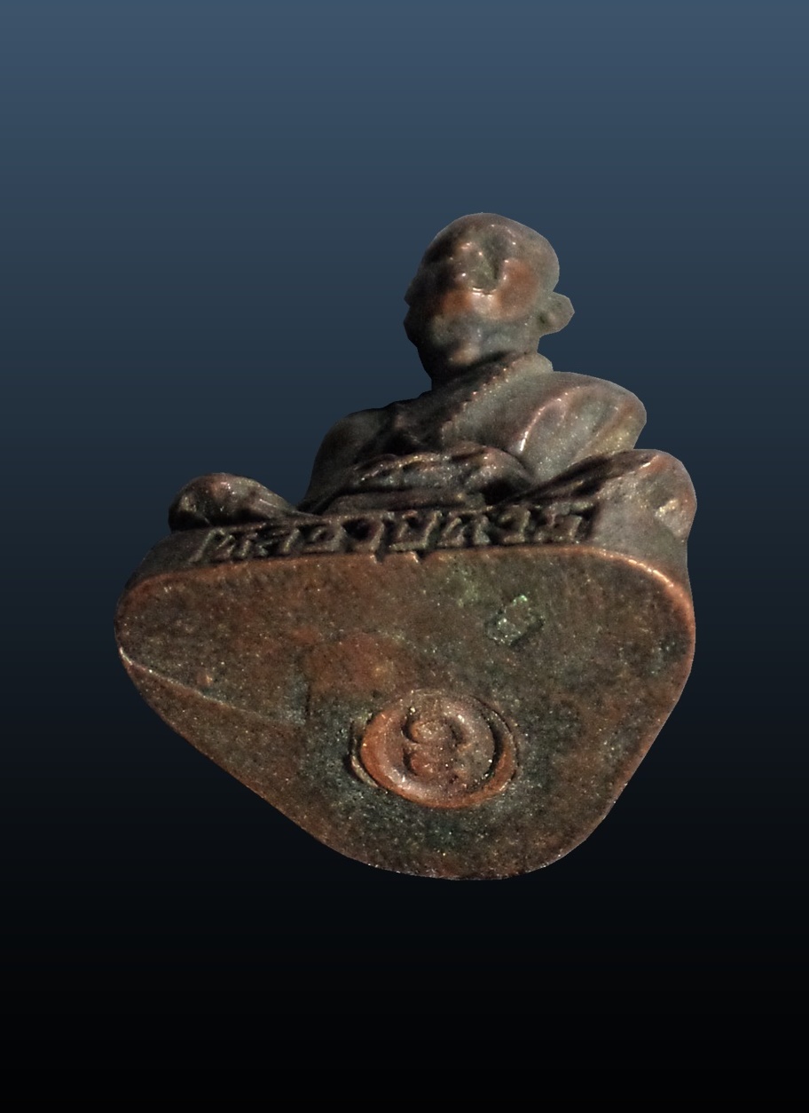 รูปหล่อ หลวงพ่อหงิม วัดหลวงพ่อขาว อินทร์บุรี จ.สิงห์บุรี