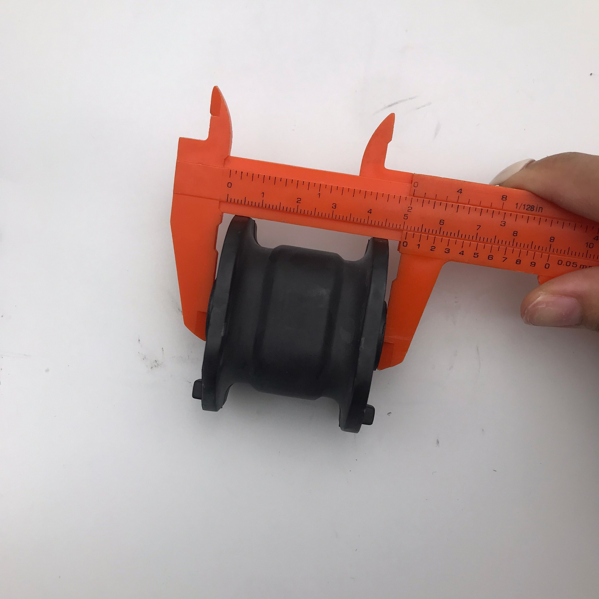 (1ตัว) บู๊ชปีกนก TOYOTA ตัวล่าง ตัวใหญ่ SOLUNA ปี 2000 / 5AFE ตัว ล่าง โตโยต้า โซลูน่า / LOWER / BIG ARM BUSHING ยี่ห้อ RBI / เบอร์ 48655-10050B /