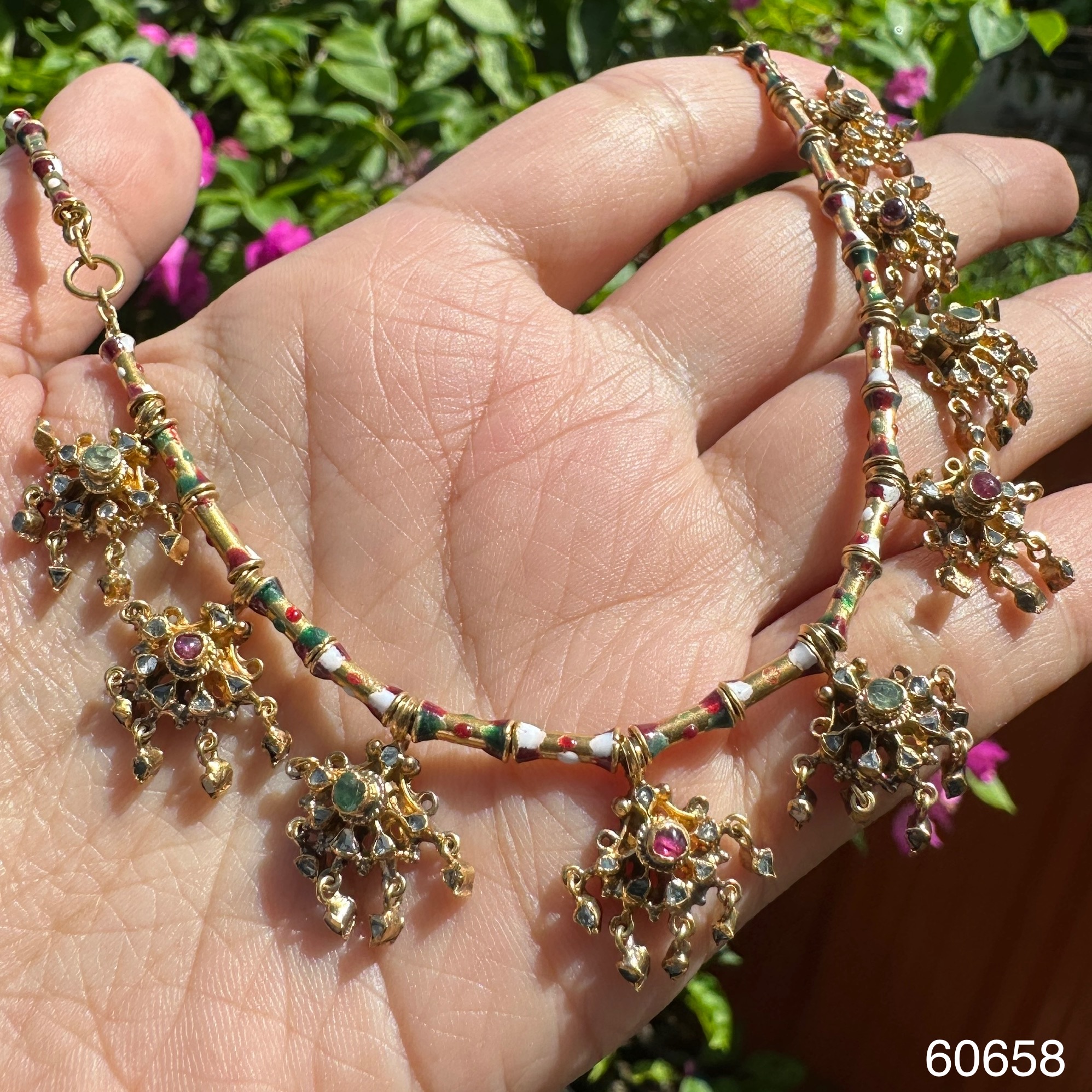 รหัส 60658 สร้อยคอ 3 สี ทับทิม มรกต เพชรซีก ระย้า ตุ้งติ้ง ทองลงยา ทอง90 งานเก่า หลุดจำนำ สวยมาก นน. 32.27 g