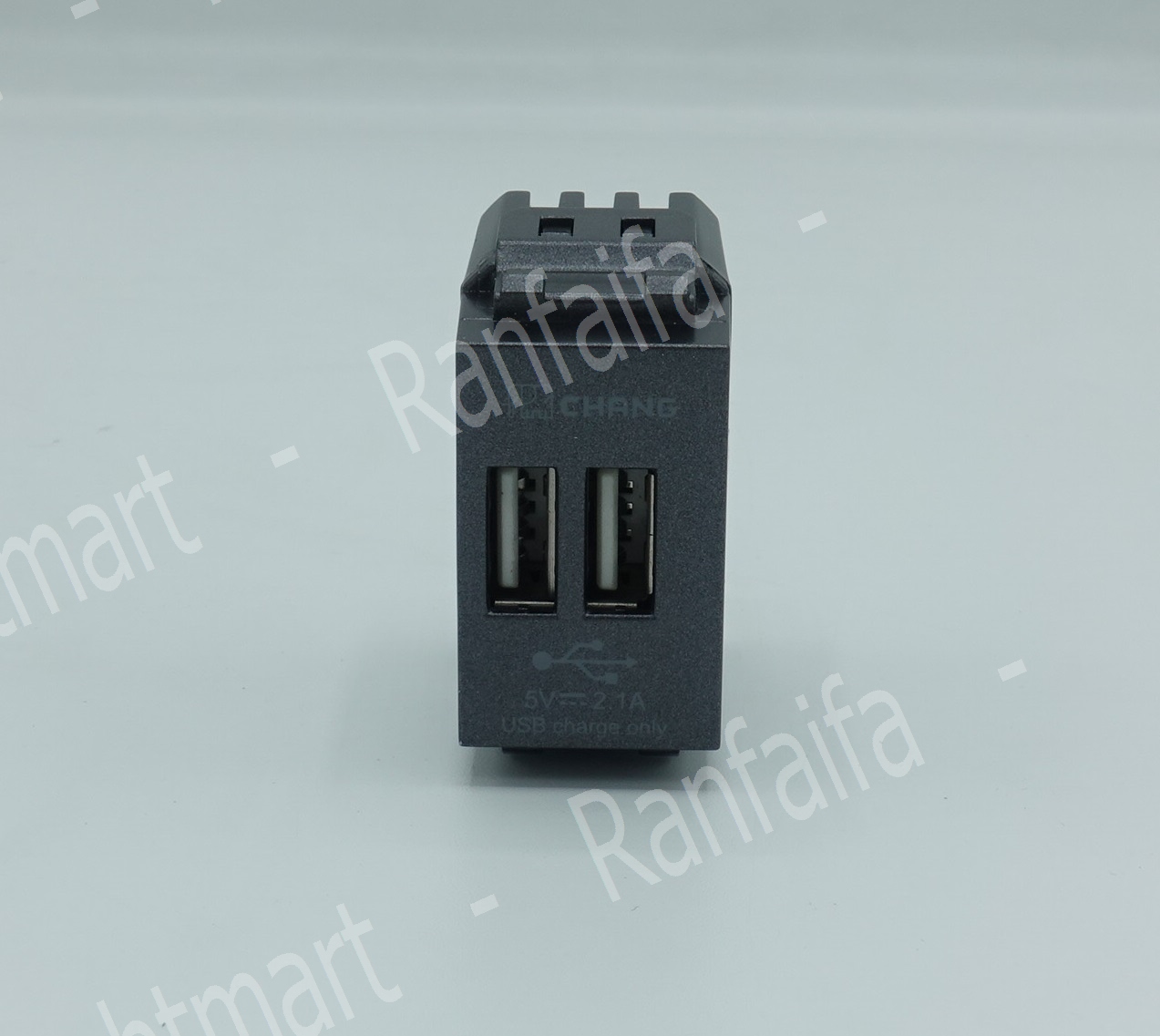 เต้ารับ USB 5V 2.1A (สีดำ) ช้าง