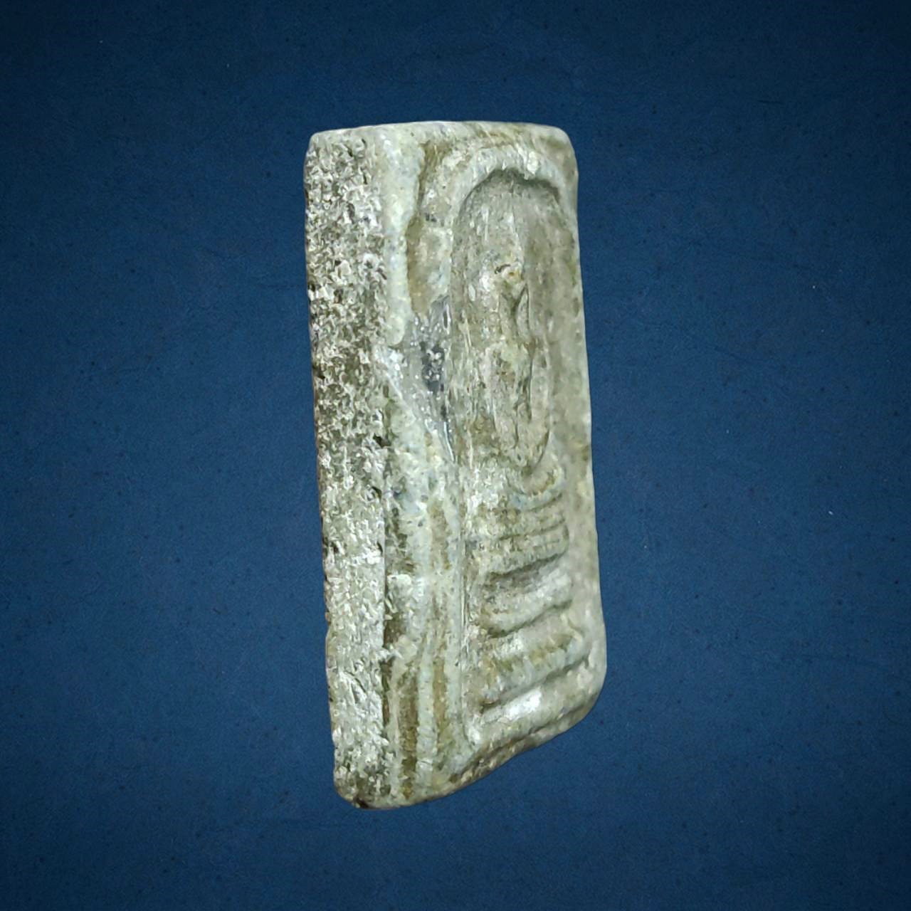 พระสมเด็จ พิมพ์เล็ก เนื้อผงน้ำมัน หลวงปู่บุดดา ถาวโร วัดกลางชูศรีเจริญสุข จ.สิงห์บุรี