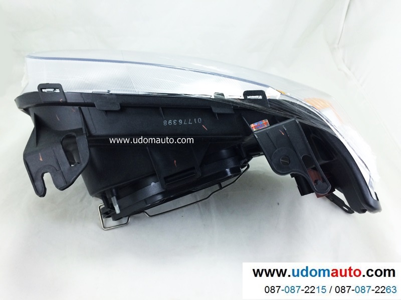 เสื้อไฟหน้า+หลอด FORD ESCAPE ปี03-07 (รูปจริง) / โคมไฟหน้า