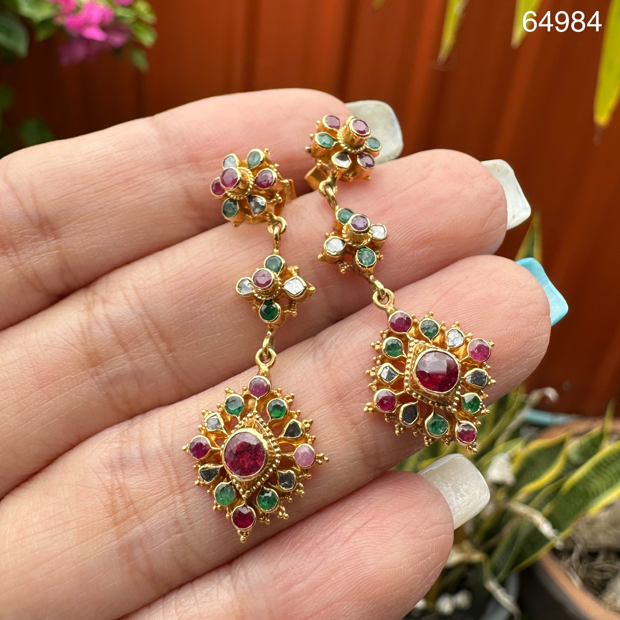 รหัส 64984 ต่างหู 3 สี ทับทิม มรกต เพชรซีก ตุ้งติ้ง ทอง18K นน. 5.00 g