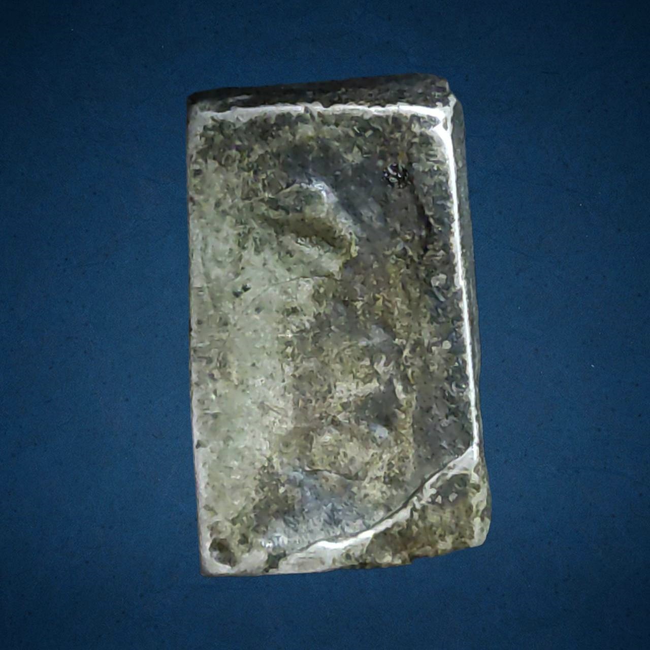 หลวงปู่ศุข วัดปากคลองมะขามเฒ่า ประภามณฑล พิมพ์ตัดชิดเล็ก เนื้อเมฆสิทธิ์