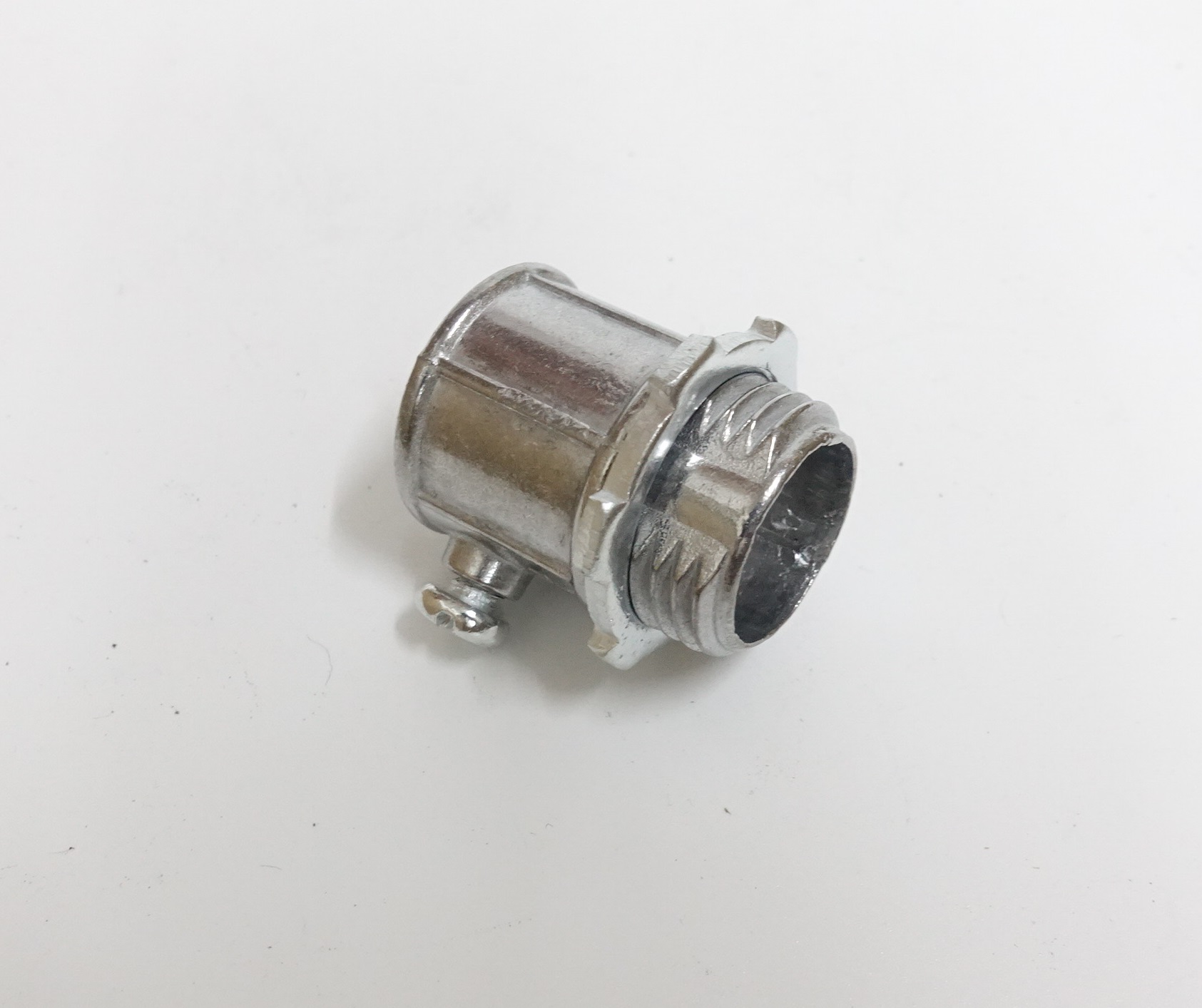 คอนเน็คเตอร์ EMT