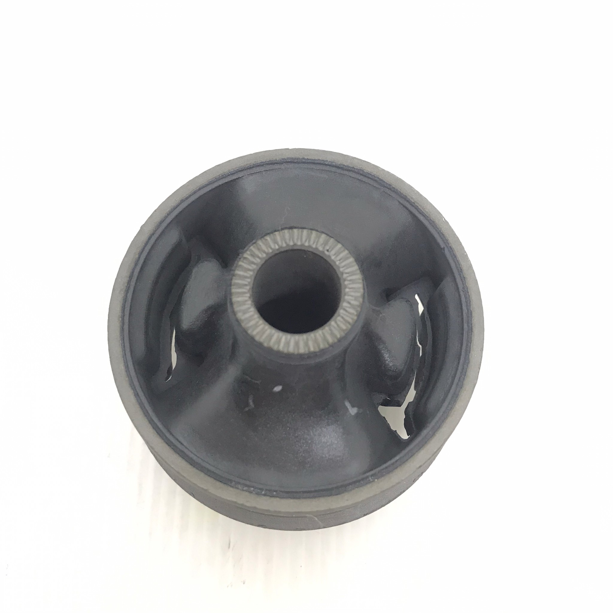 (1ตัว) บู๊ชปีกนก TOYOTA ตัวล่าง ตัวใหญ่ WISH ปี 2003-2009 / ANE11 ตัว ล่าง โตโยต้า วิช / LOWER / BIG ARM BUSHING ยี่ห้อ RBI / เบอร์ 48655-21010 / T24W11WB