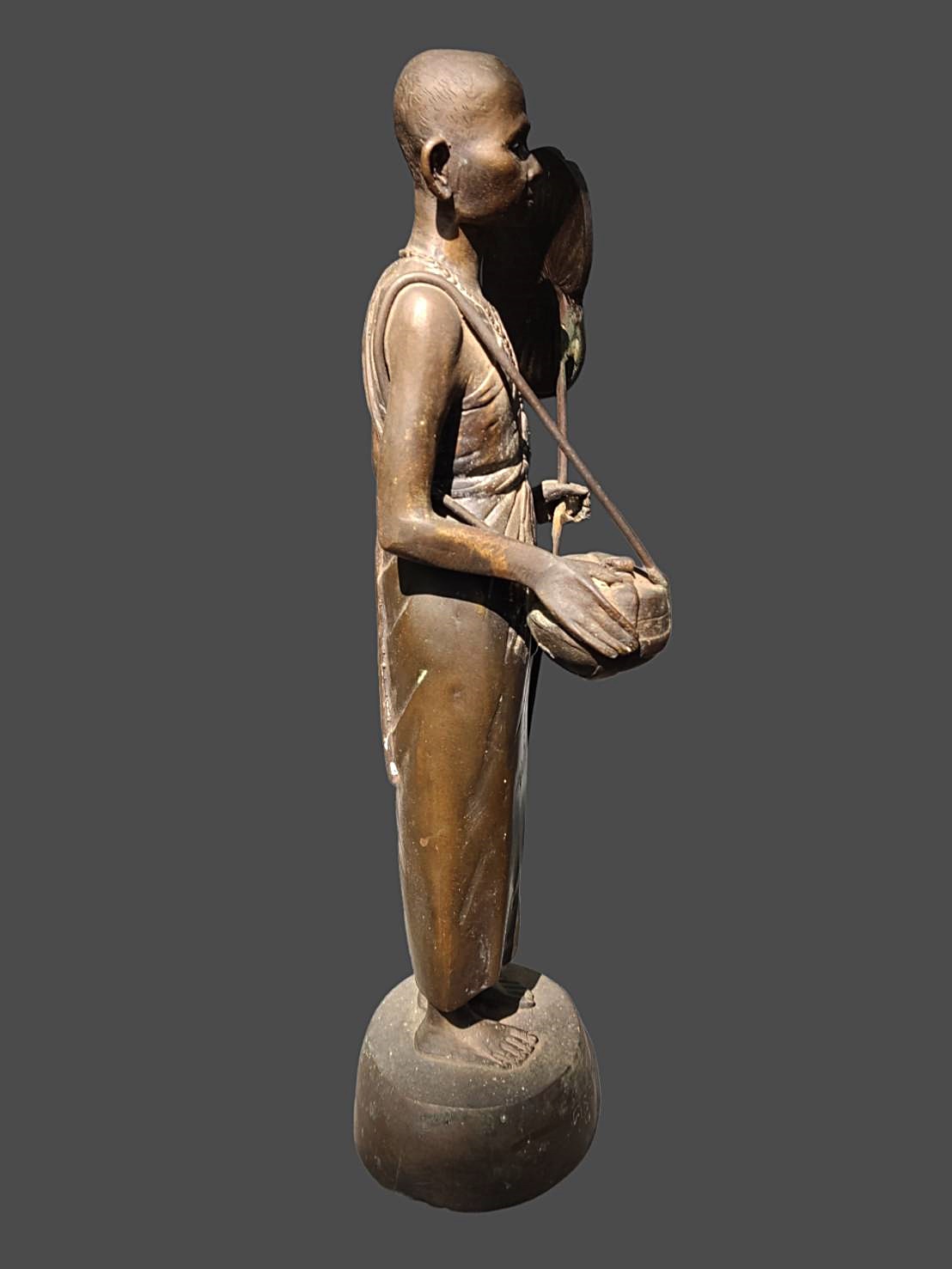 พระบูชา ครูบาศรีวิชัย เชียงใหม่ ปี2530 เนื้อทองเหลือง ผิวหิ้ง หล่อหนา มีน้ำหนัก ขนาดสูง 13 นิ้ว