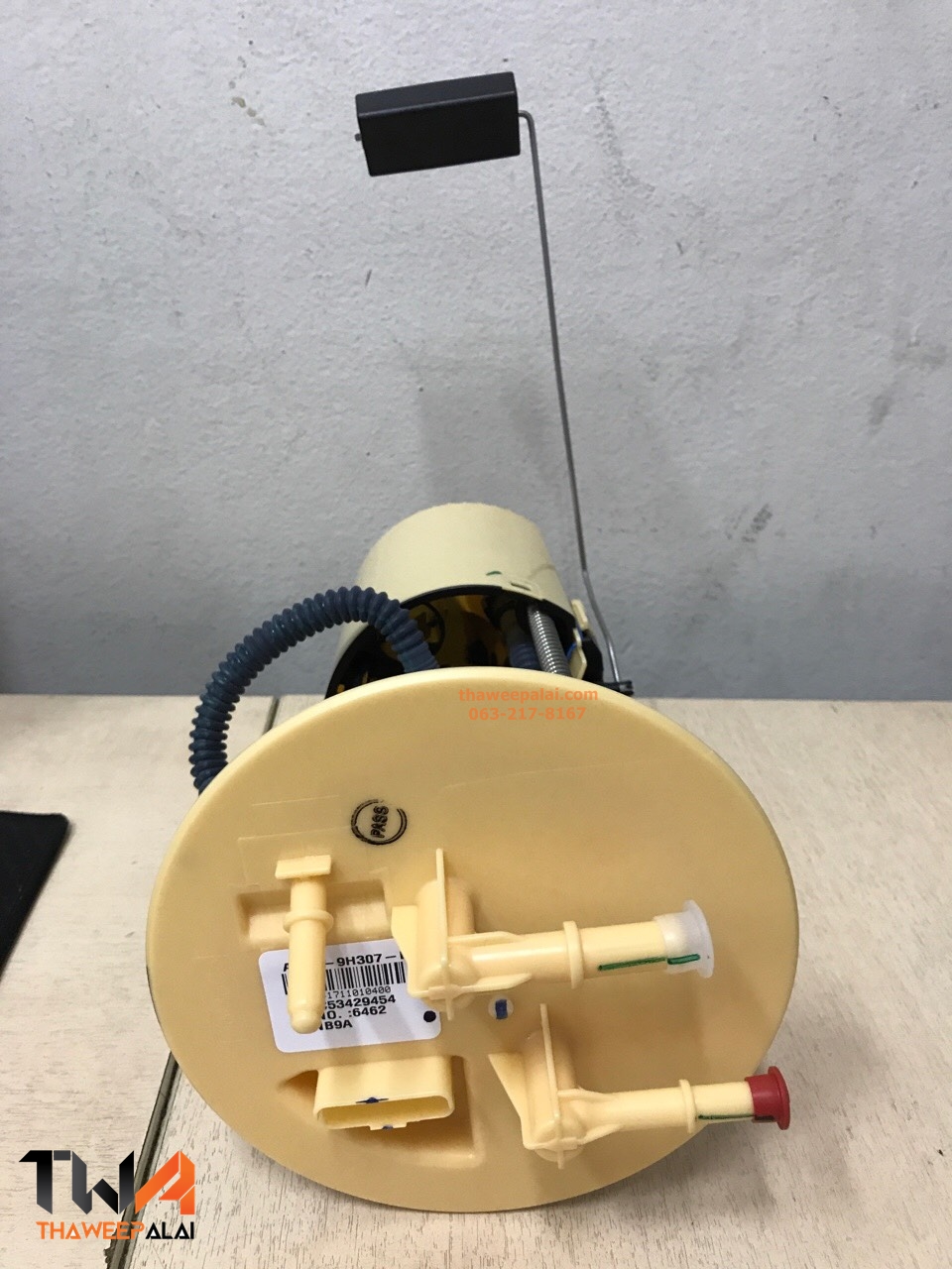 ปั๊มน้ำมันเชื้อเพลิง+ลูกลอย ฟอร์ดแรนเจอร์ RANGER T6 ปี12-18 (รูปจริง) / แท้ห้าง อะไหล่ RNGER