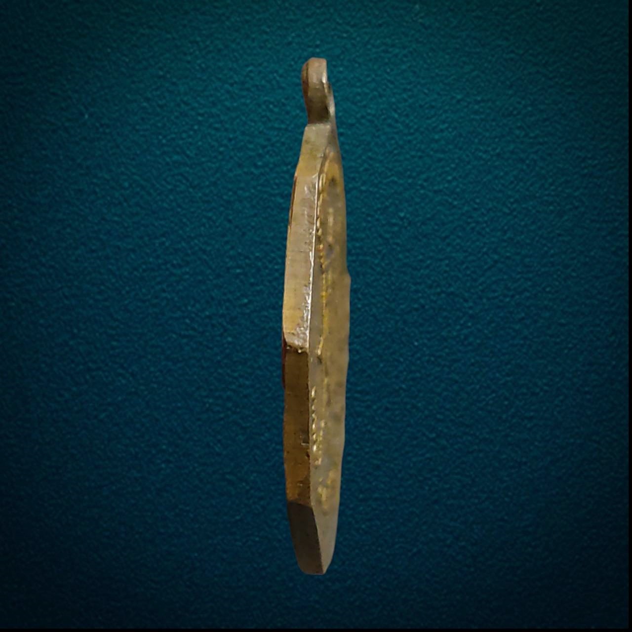 เหรียญหลวงพ่อปิ๋ว วัดวิเวกวนาราม ครบุรี จ.นครราชสีมา รุ่นแรก ปี2519