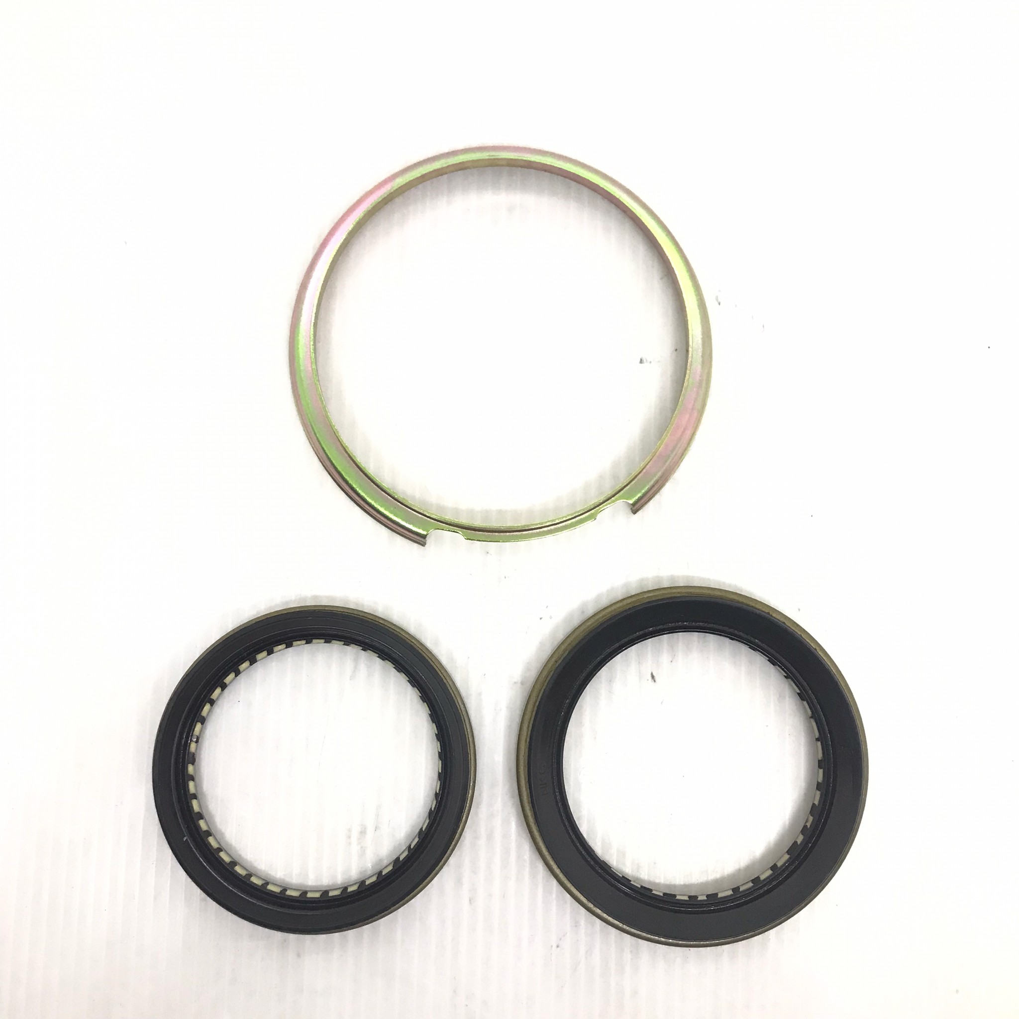 ซีลล้อหน้า TOYOTA EE80 / EE100 / AE100 โตโยต้า เซตสองตัว ขนาด ใน นอก สูง มิล เบอร์ 04422-12070
