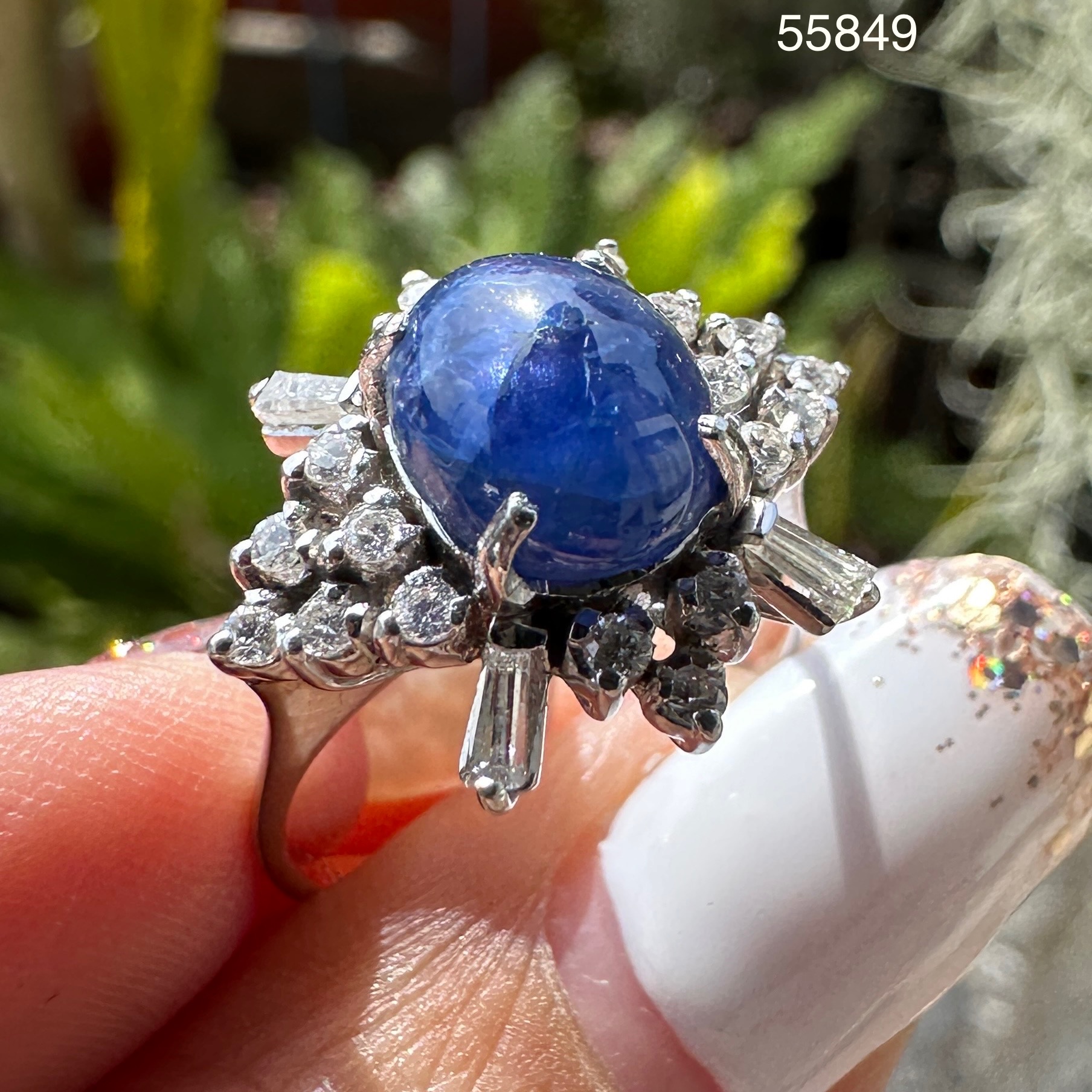 รหัส 55849 แหวน นิหร่า (ไพลิน) หลังเบี้ย ล้อมเพชร 22 เม็ด 0.30 กะรัต ทอง18K งานสวยมาก นน. 3.64 g