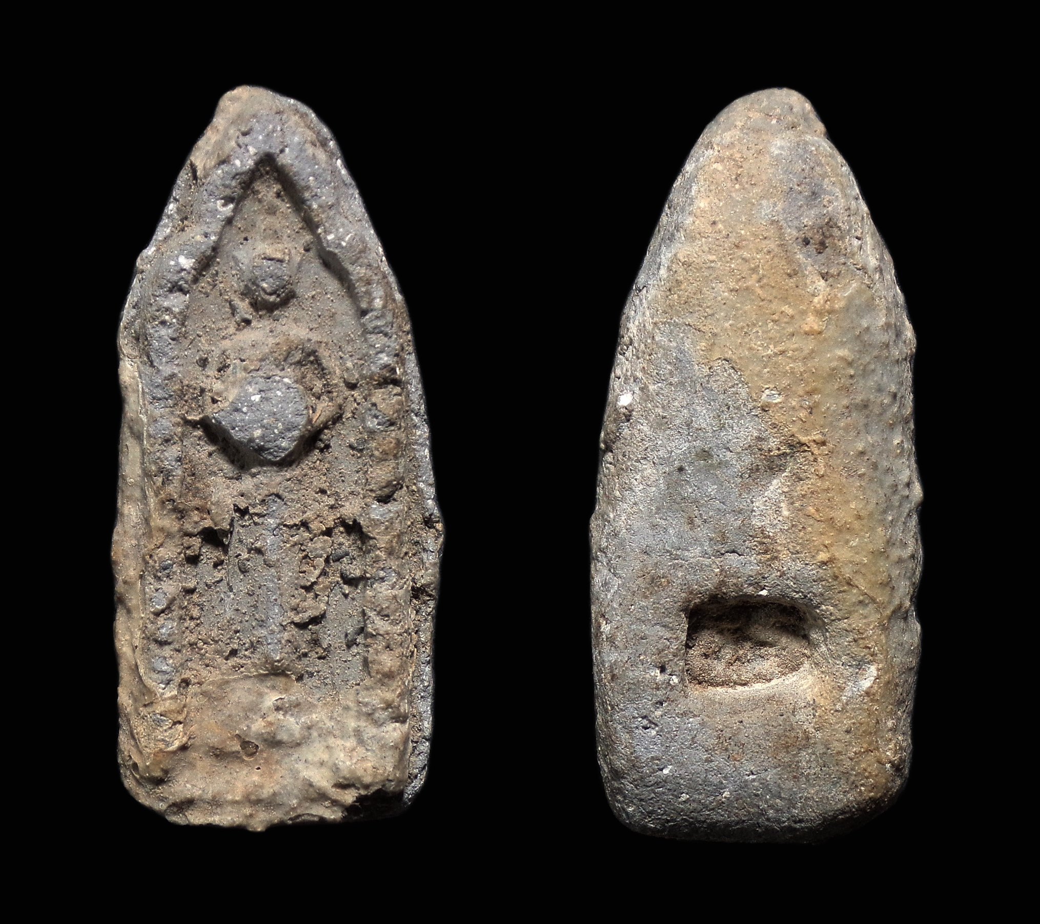 พระพิมพ์อุ้มบาตร วัดท้ายตลาด กทม.