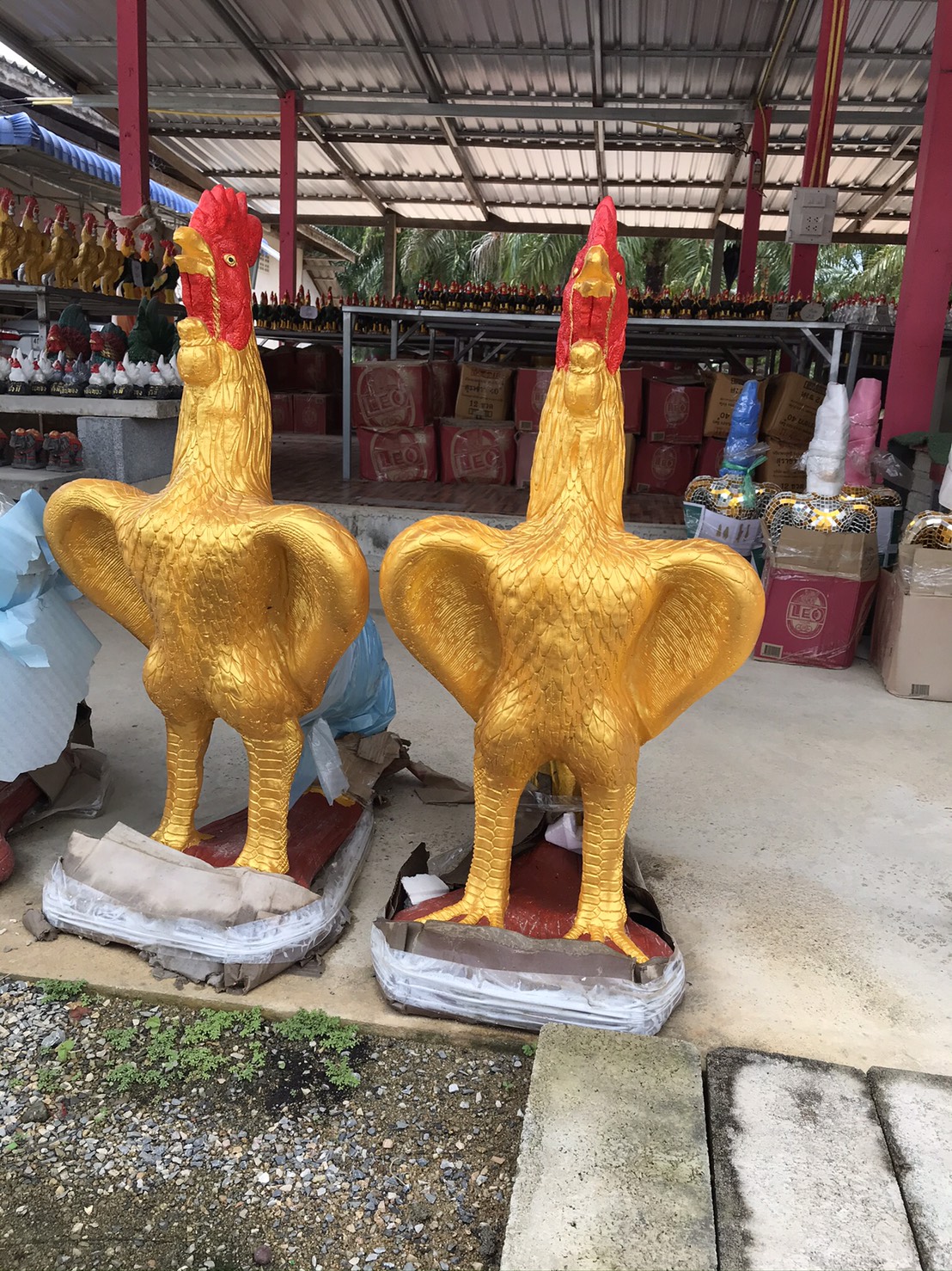 ไก่ปูนปั้น ขนาด 1เมตร