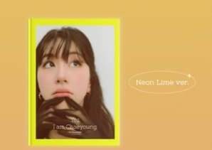( Pre-Order ) PHOTOBOOK Chaeyoung ( Twice ) Yes I am Chaeyoung ( Neon Lime ver ) วางจำหน่าย 20 / 2 / 2023