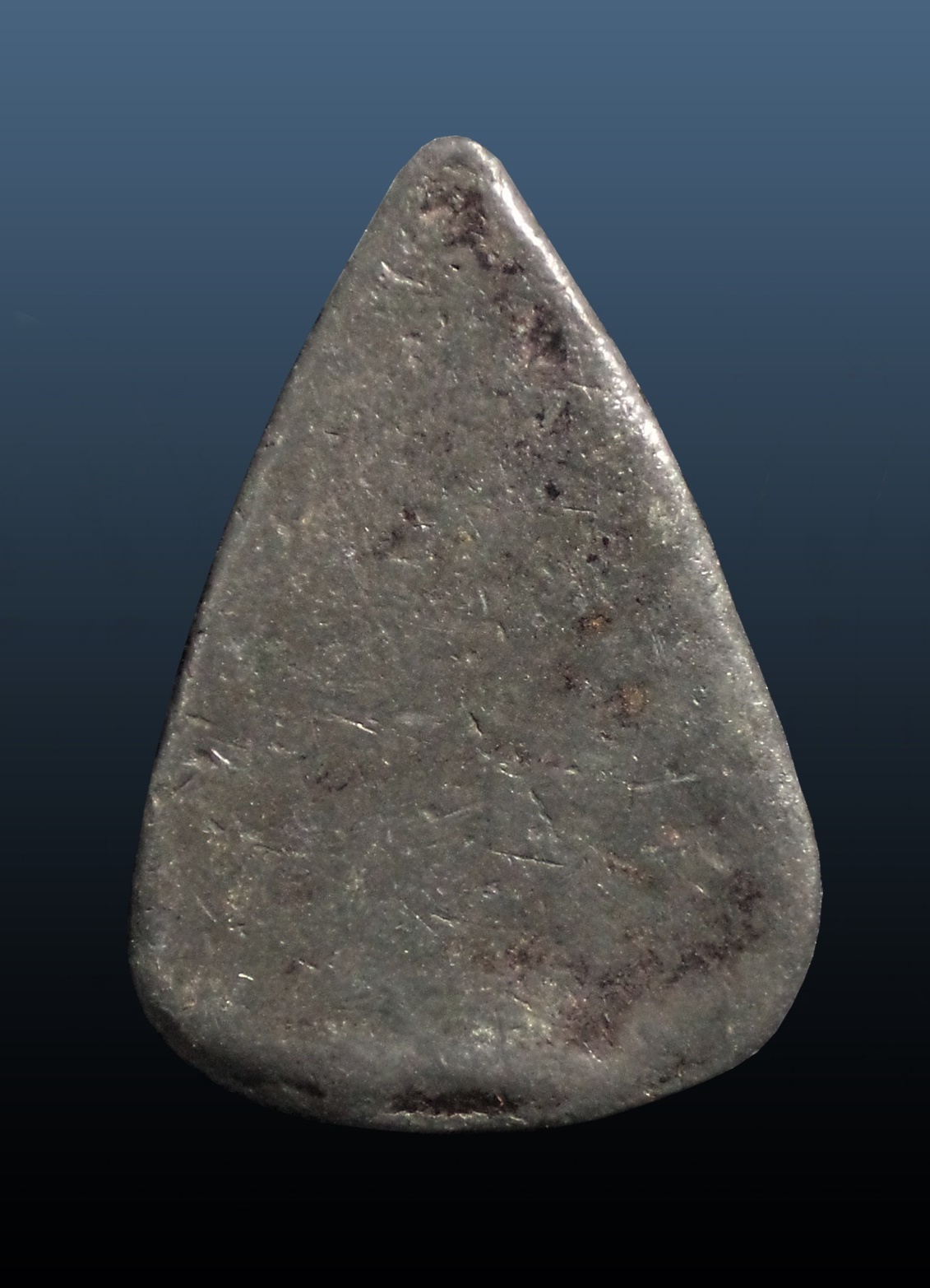 พระกลีบบัว เนื้อตะกั่ว