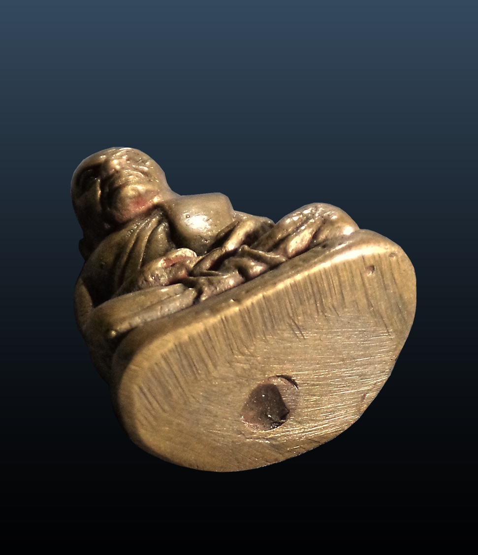 รูปหล่อเหมือน หลวงพ่อเงิน พิมพ์หน้าฝรั่ง(หน้าแก่) วัดท้ายน้ำ จ.พิจิตร ปี2516