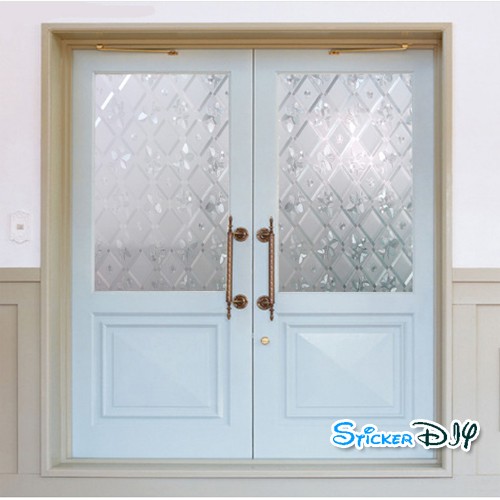 ฟิล์ม PVC สูญญากาศติดกระจก 2D รั้วสตอเบอรี่ (หน้ากว้าง90cm.) เมตรละ 139 บาท