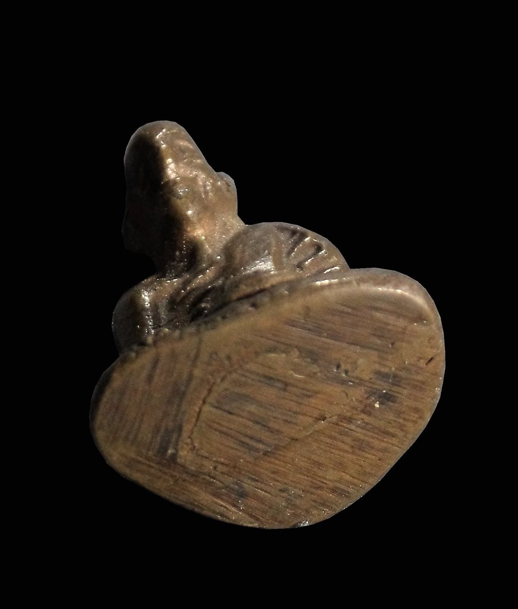 รูปหล่อโบราณ หลวงพ่อแวว วัดคลองคู้ จ.พิจิตร