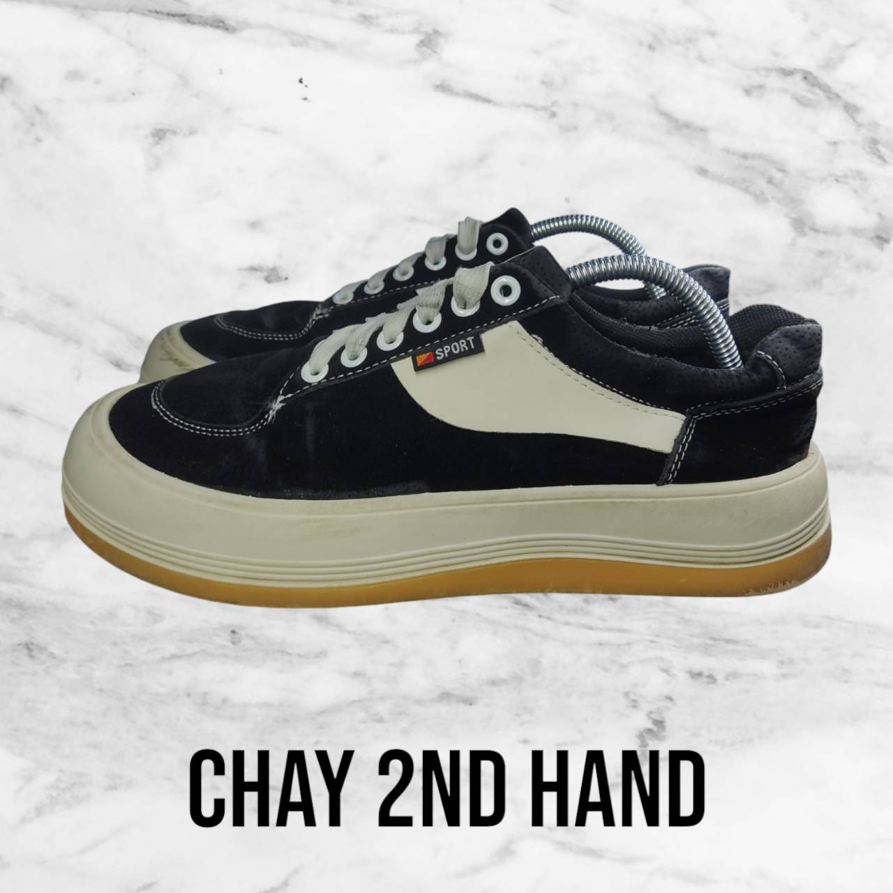 รองเท้ามือสอง SIZE#42 แบรนด์ดัง สภาพสวย ตรงปก SH42A19N114