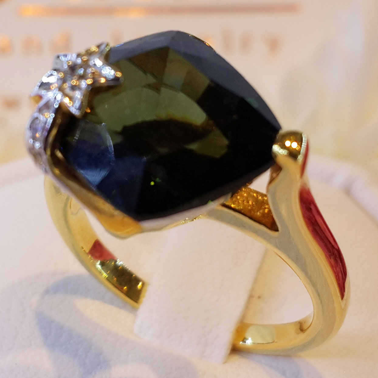 แหวนGreen Tourmaline ทรงสูงไม่เหมือนใคร