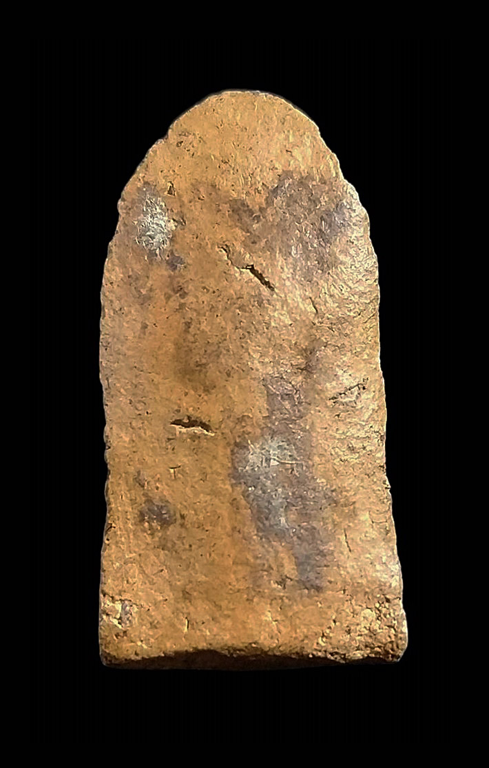 พระรอด พิมพ์กลาง เนื้อดิน