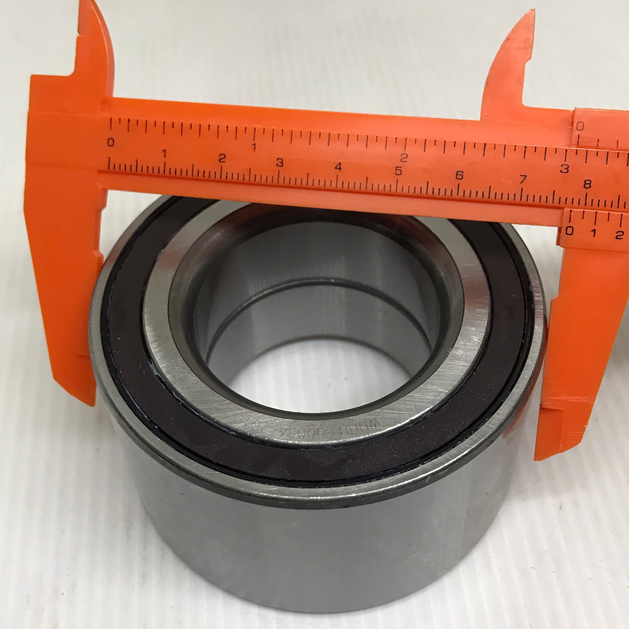 ลูกปืนล้อหน้า HONDA CIVIC FD ปี 2006 - 2014 เครื่อง 1.8 / CIVIC FB ปี 2012-2015 (ABS) / ฮอนด้า ซีวิค นางฟ้า / เอ๊ฟบี / ขนาด 43x78x44 / เบอร์ WHBH-0003A / ยี่ห้อ AISIN (wheel bearing front)