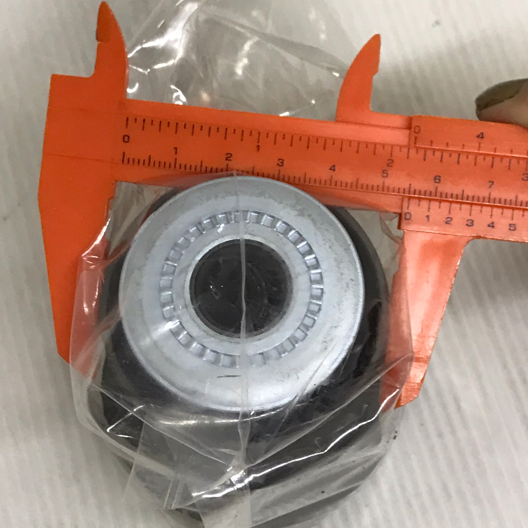 (1ตัว) บู๊ชปีกนก TOYOTA ตัวล่าง ตัวใหญ่ VIGO / FORTUNER 4WD / KUN20 ตัว ล่าง / โตโยต้า วีโก้ ฟอร์จูนเนอร์ / LOWER / BIG ARM BUSHING ยี่ห้อ RBI / เบอร์ 48655-0K040 / T24VG4WB