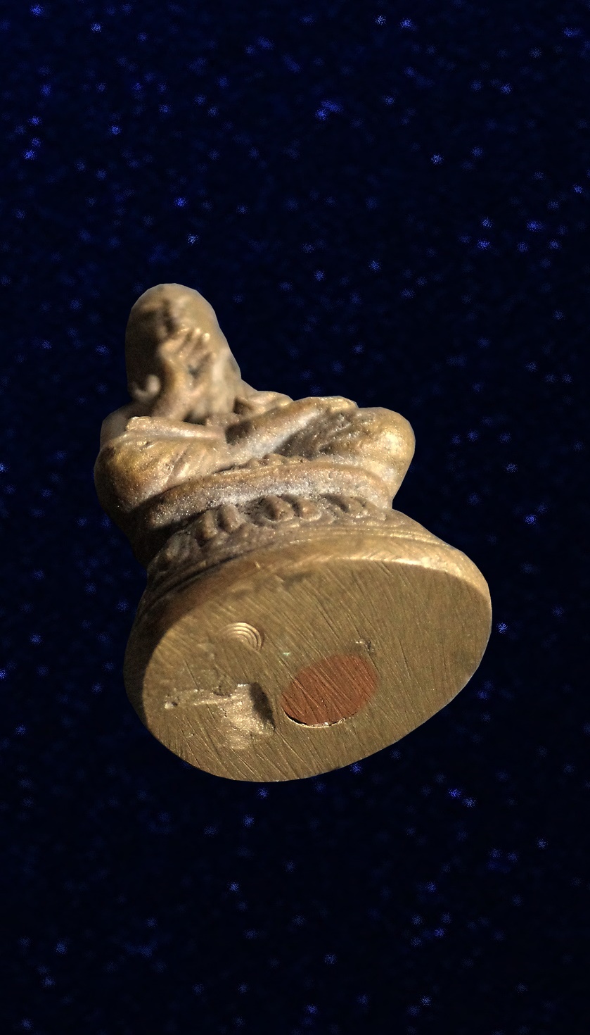 พระชัยวัฒน์ประทานพร วัดชิโนรส กทม. ปี 2512