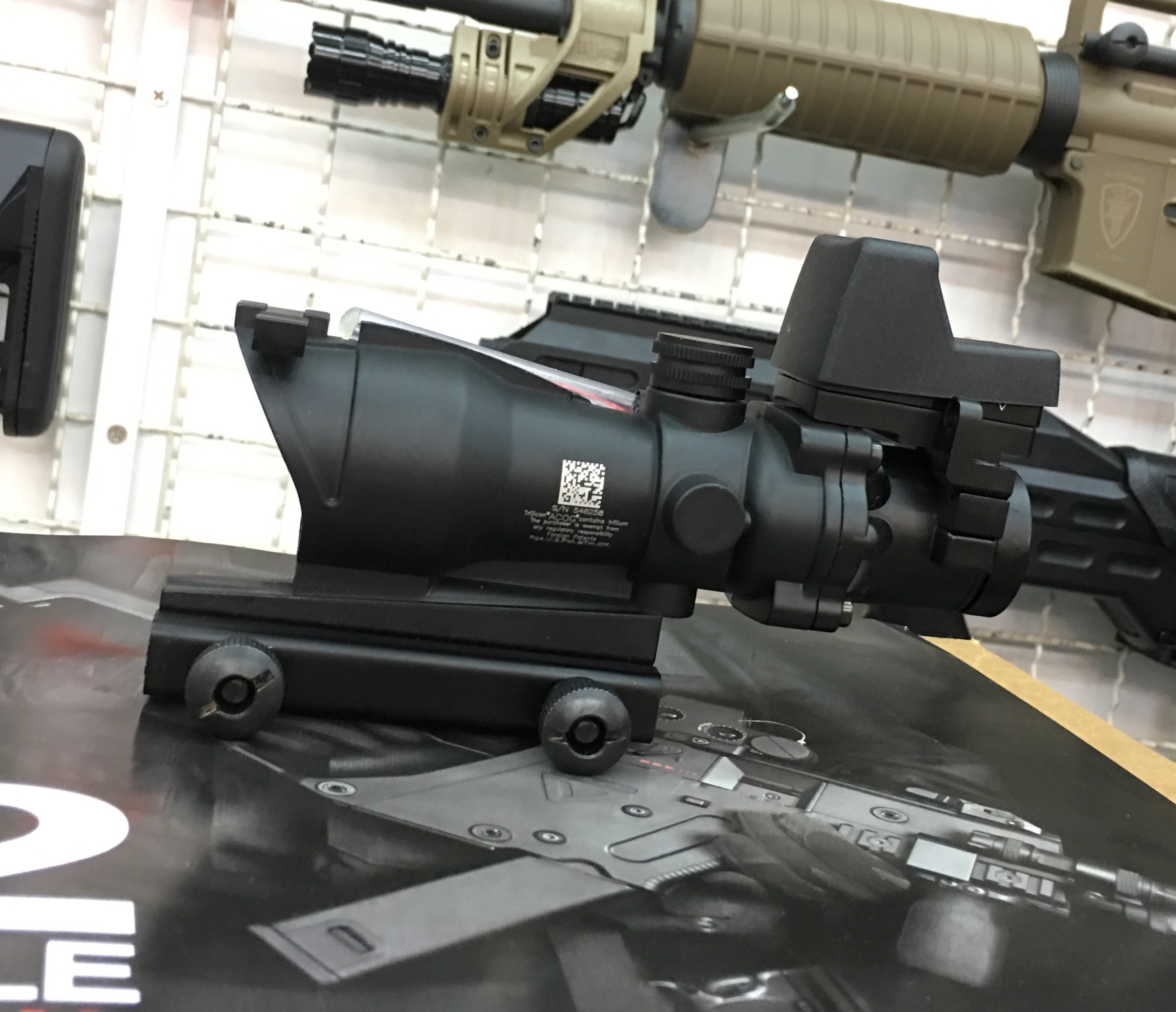 Acog 4x32 Mini Dot Auto