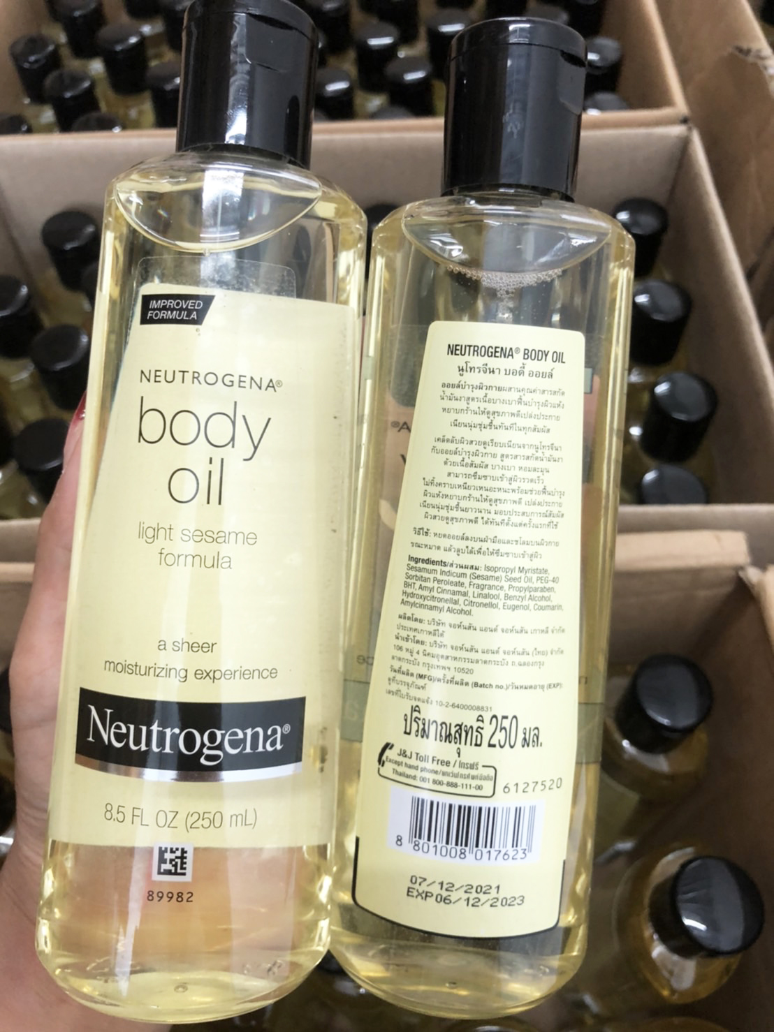 Neutrogena Body Oil Light Sesame Formula 250ml. สคบ.บริษัท