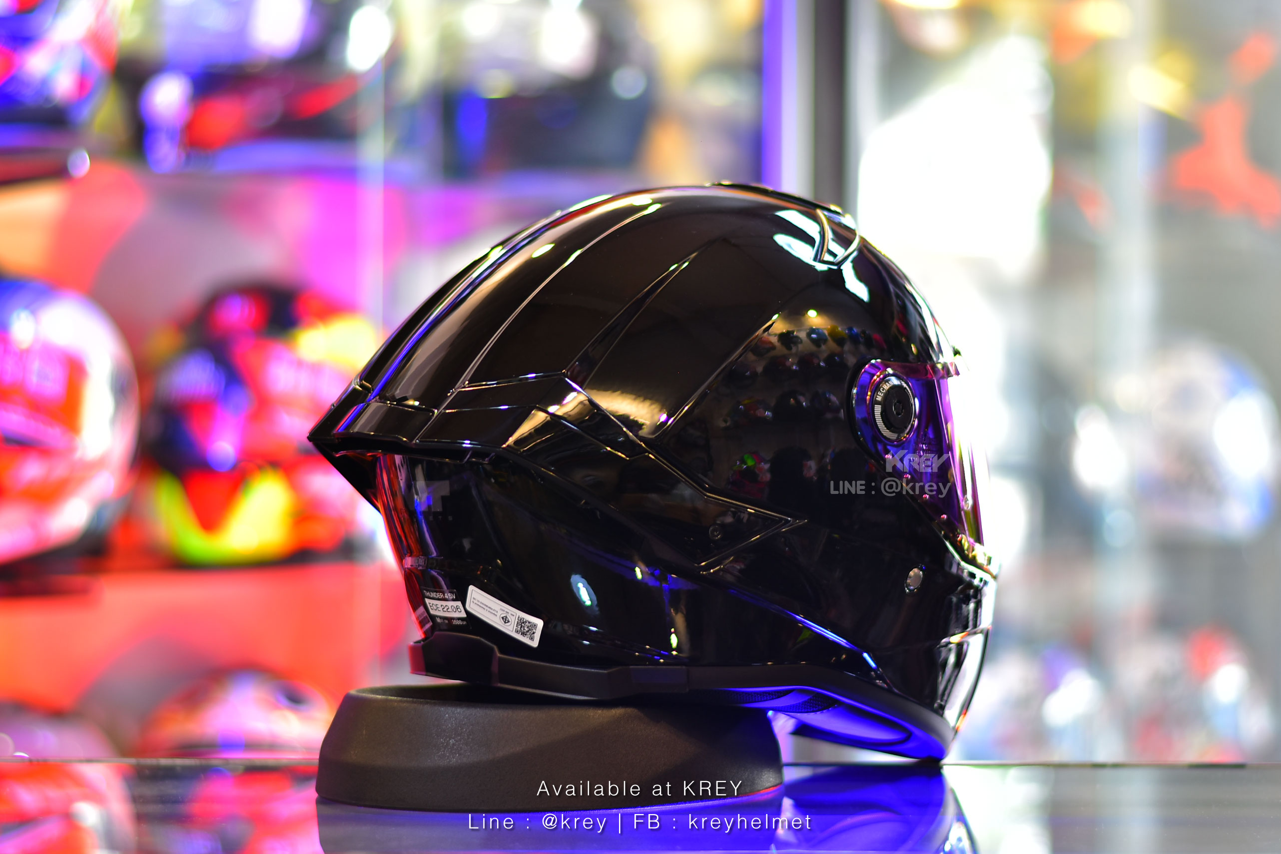 MT model THUNDER 4 SV PURE GLOSS BLACK