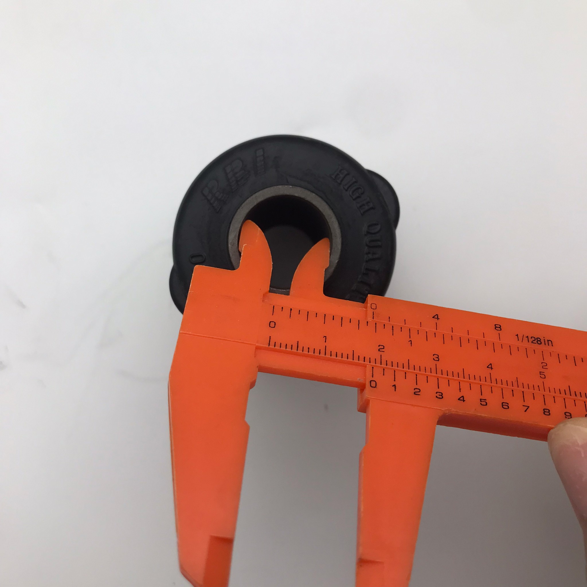 (1ตัว) บู๊ชปีกนก TOYOTA ตัวล่าง ตัวใหญ่ EE100 / AE101 ตัว ล่าง โตโยต้า / LOWER / BIG ARM BUSHING ยี่ห้อ RBI / เบอร์ 48655-12050 / T2430WB