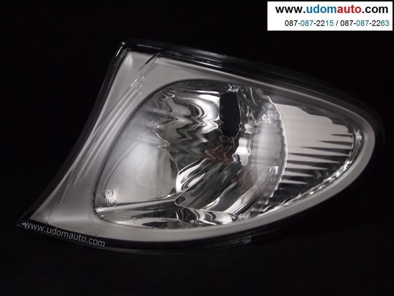 เสื้อไฟเลี้ยวมุม (รุ่นตายก) BMW E46 สีขาว