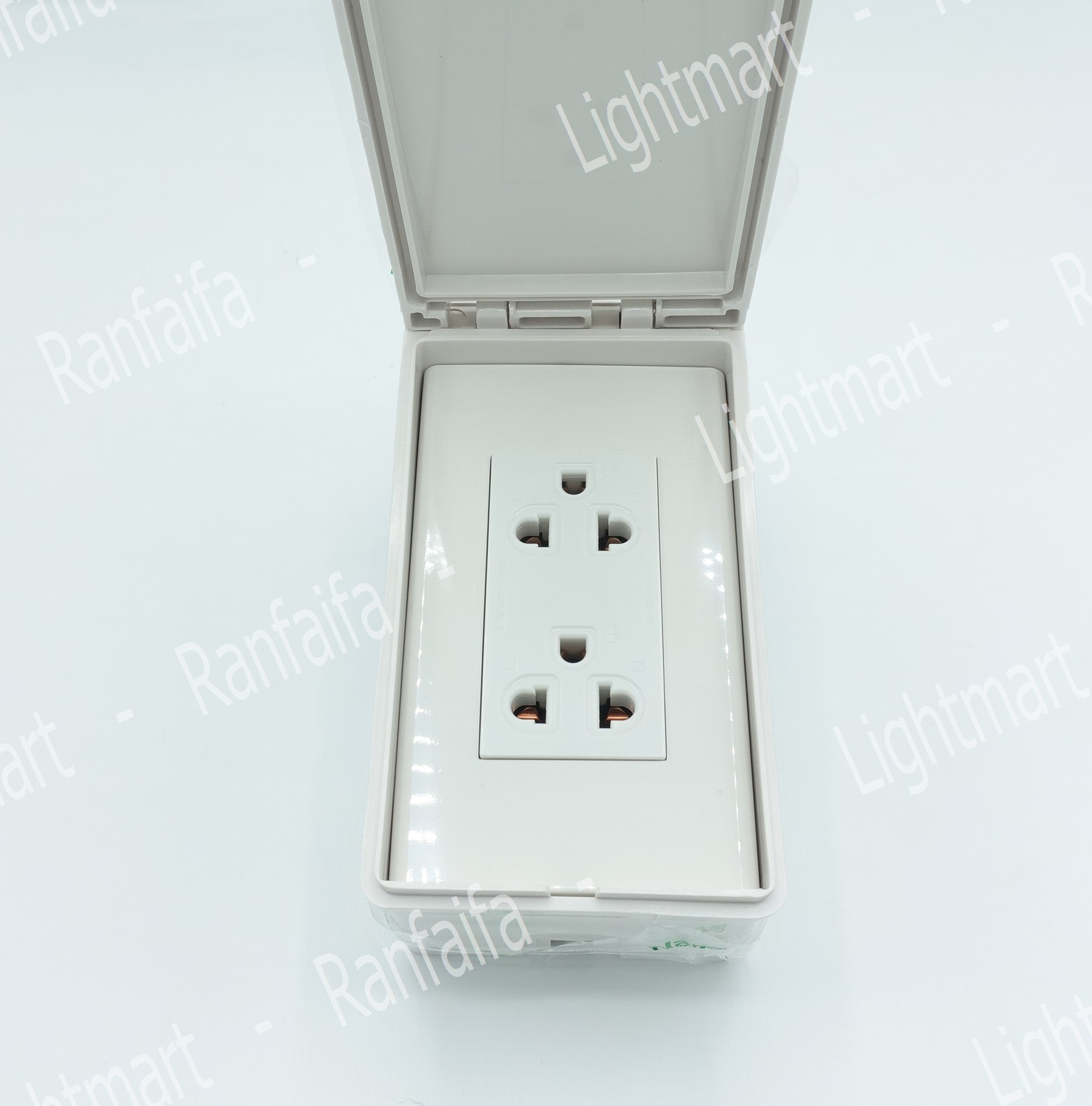 กล่องลอยกันน้ำ (ฝาทึบ) แนวตั้ง NANO