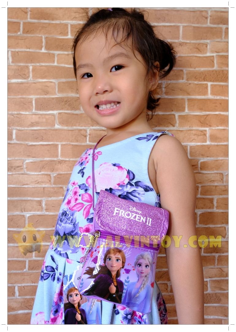 กระเป๋าสะพายข้าง Frozen