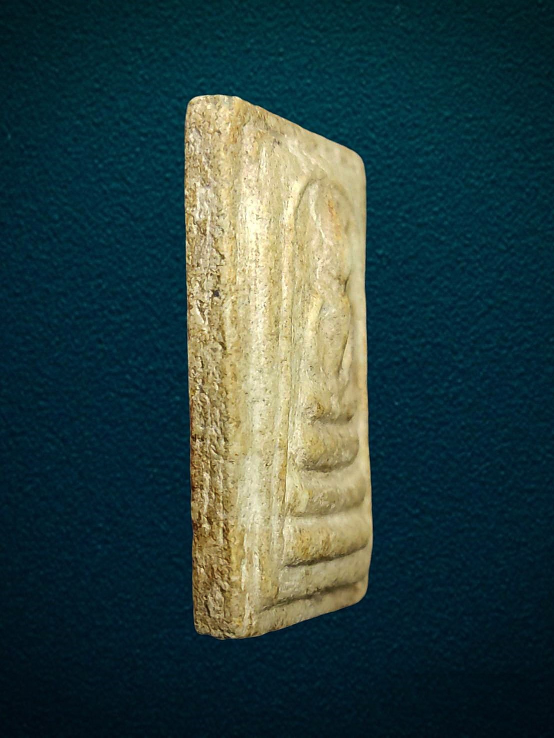 พระสมเด็จบางขุนพรหม หลวงปู่ลำภู พิมพ์อกครุฑ ปีกกว้าง ลงกรุ ปี2502