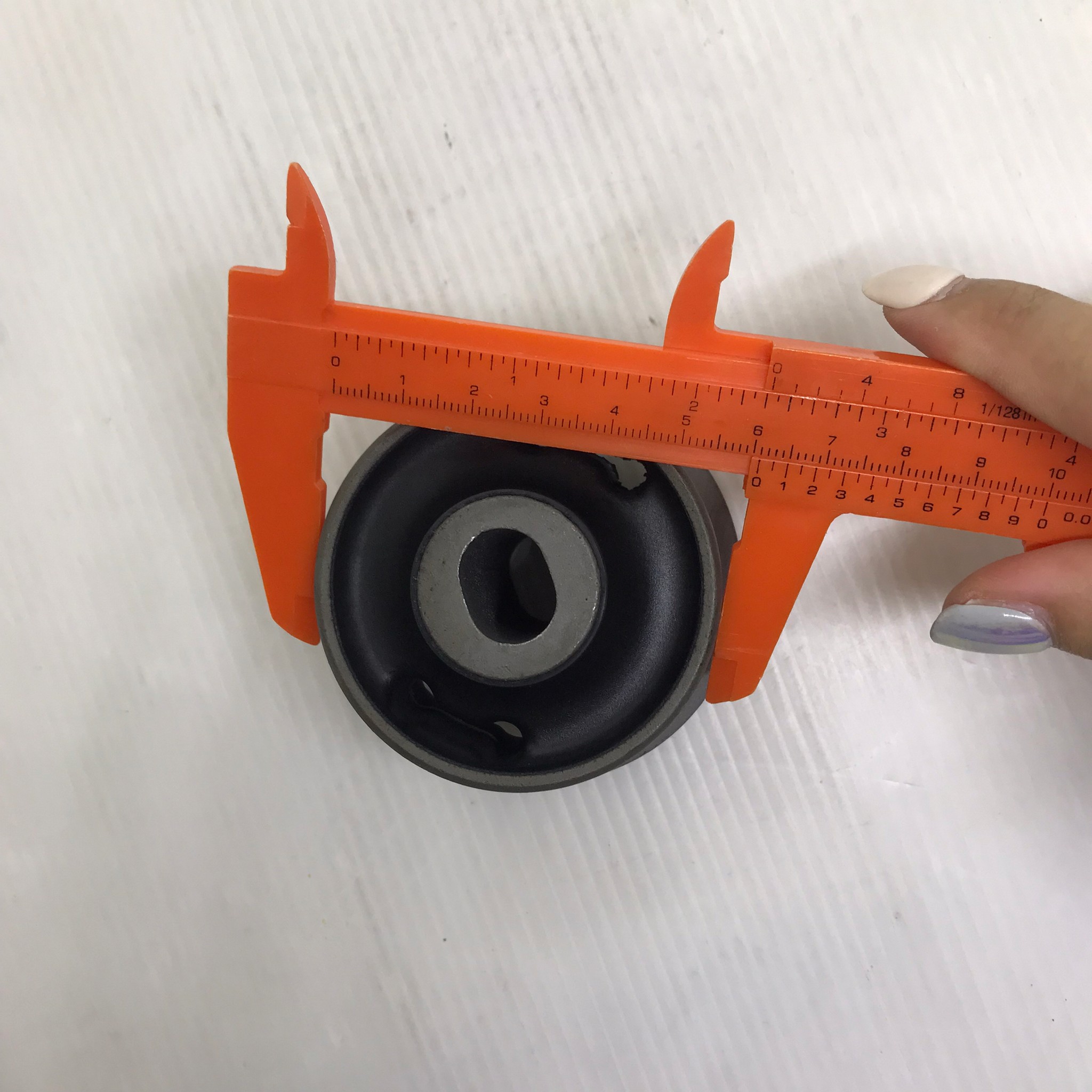 (1ตัว) บู๊ชปีกนก MAZDA ตัวล่าง ตัวใหญ่ MAZDA 2 ปี 2009-2014 / FIESTA ปี 2010-2016 ตัว ล่าง มาสด้า เฟียสต้า / LOWER / BIG ARM BUSHING ยี่ห้อ RBI / เบอร์ DL33 34 460 / D24MZ2WB