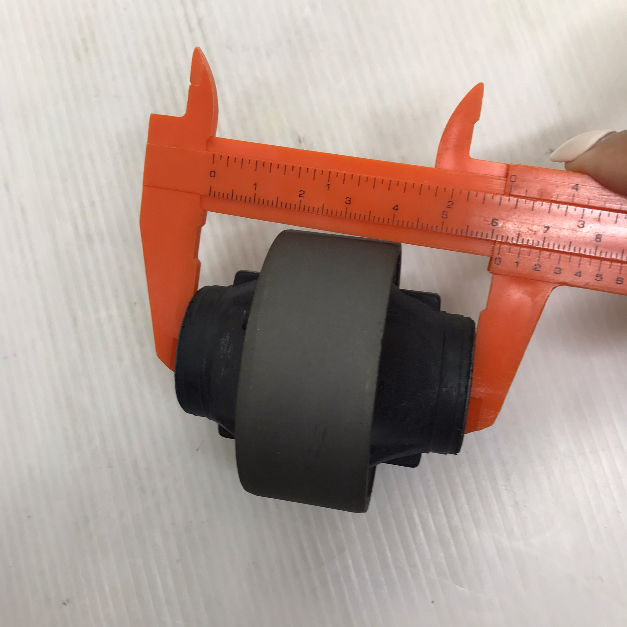 (1ตัว) บู๊ชปีกนก TOYOTA ตัวล่าง ตัวใหญ่ VIOS ปี 2007-2012 NCP93 / YARIS NCP91 ตัว ล่าง โตโยต้า วีออส ยาริส / LOWER / BIG ARM BUSHING ยี่ห้อ RBI / เบอร์ 48655-0D051 / T24NC93WB