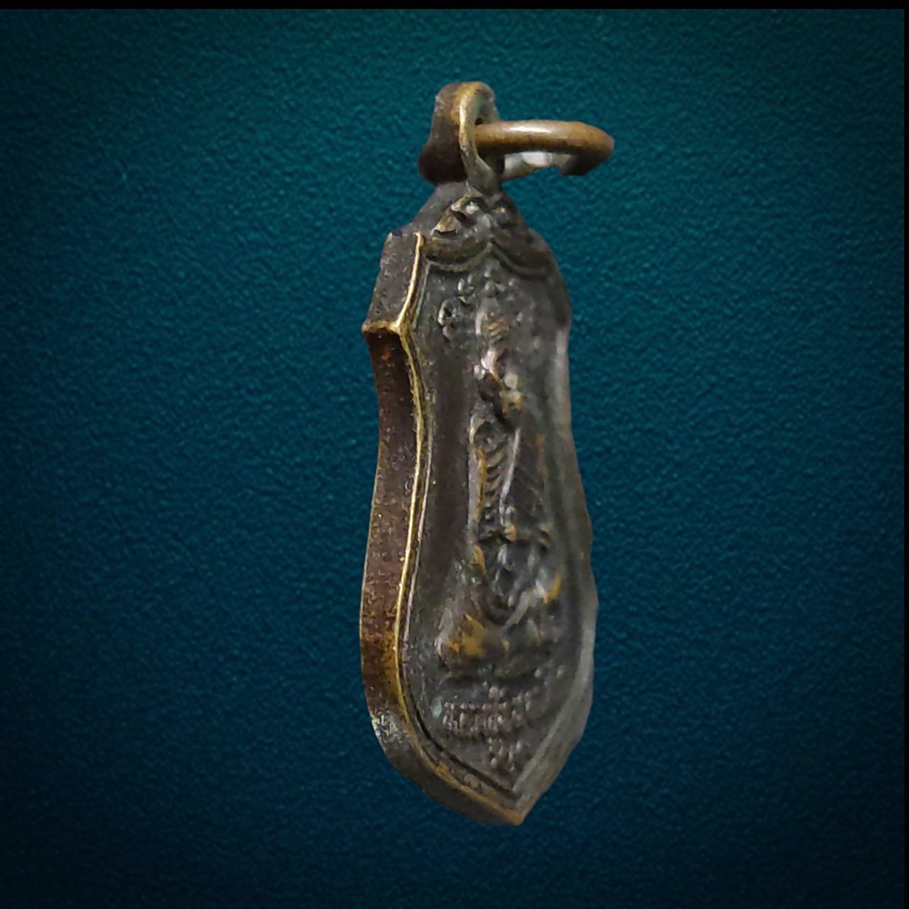 เหรียญหลวงปู่หิน วัดหนองนา ออกวัดหนองบัว จ ลพบุรี