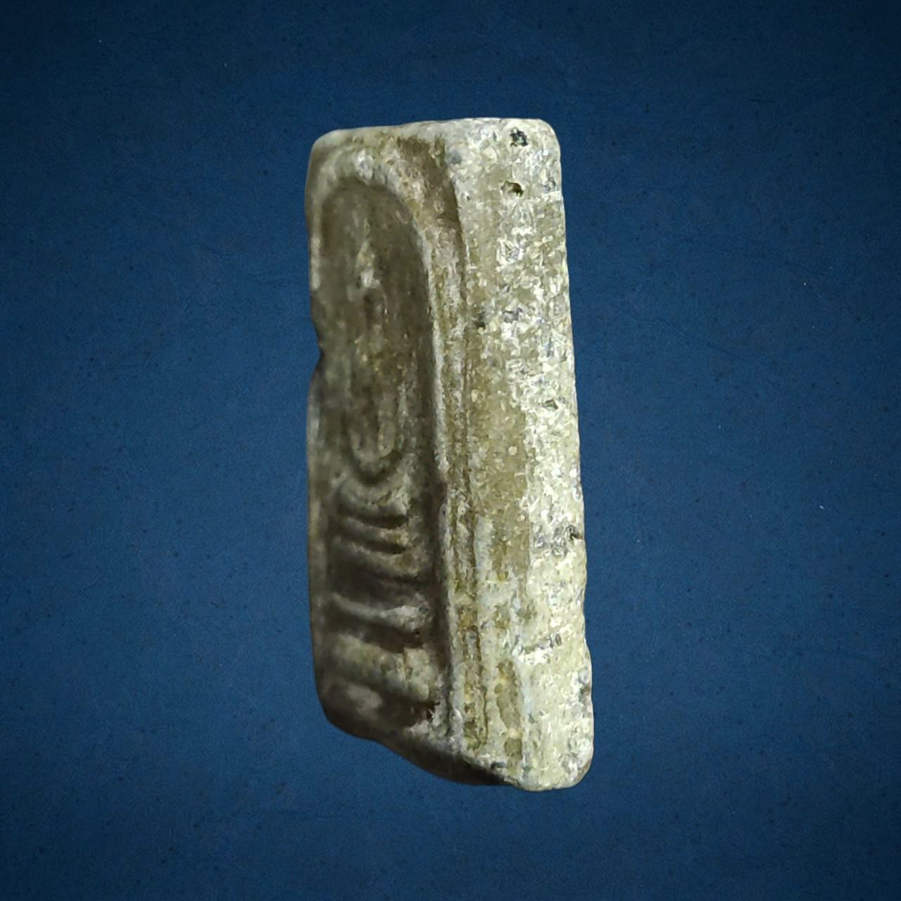 พระสมเด็จ พิมพ์เล็ก เนื้อผงน้ำมัน หลวงปู่บุดดา ถาวโร วัดกลางชูศรีเจริญสุข จ.สิงห์บุรี