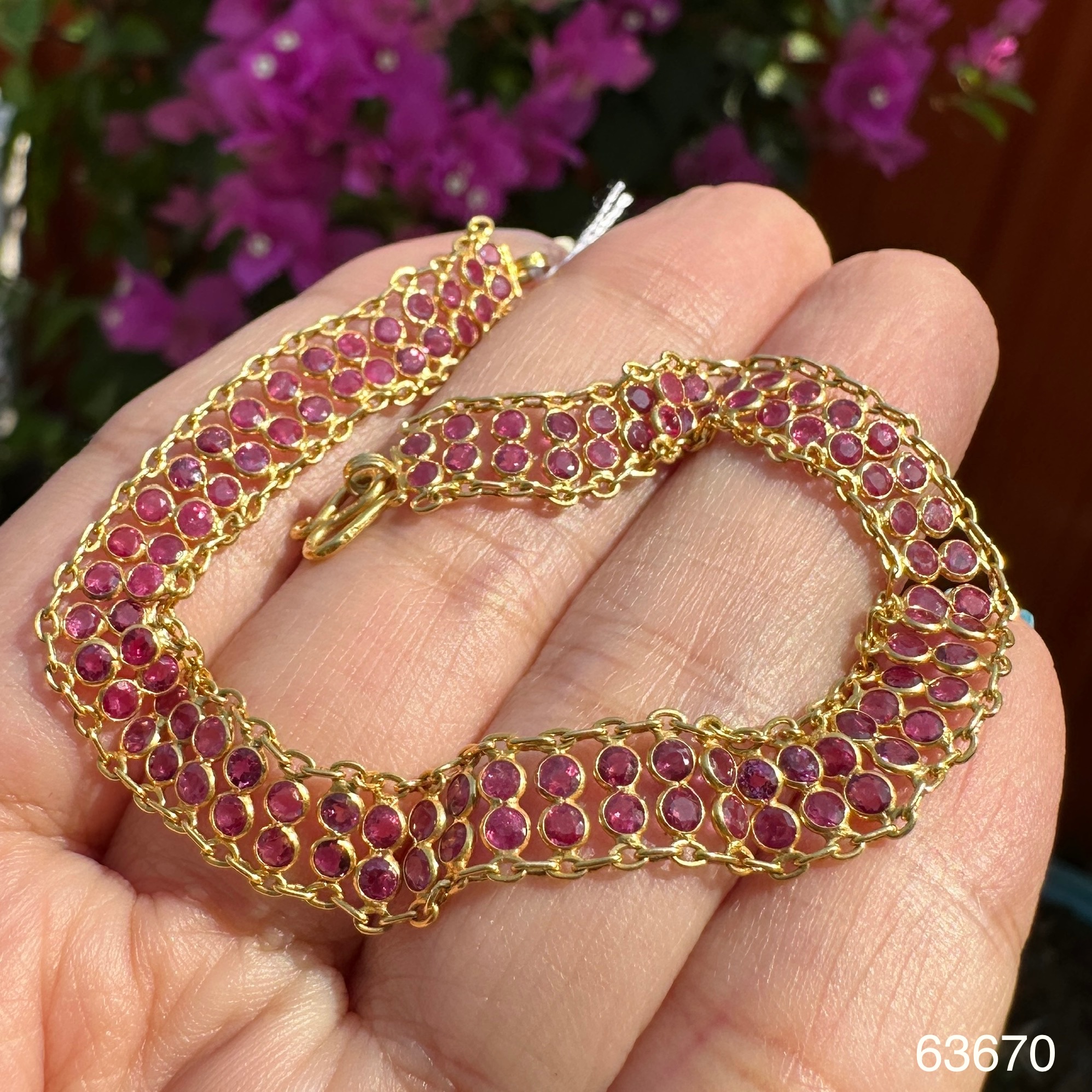 รหัส 63670 สร้อยข้อมือ ทับทิม พม่า 2 แถว รอบเส้น ทอง18K ความยาว 18.50 ซม. นน. 5.62 g